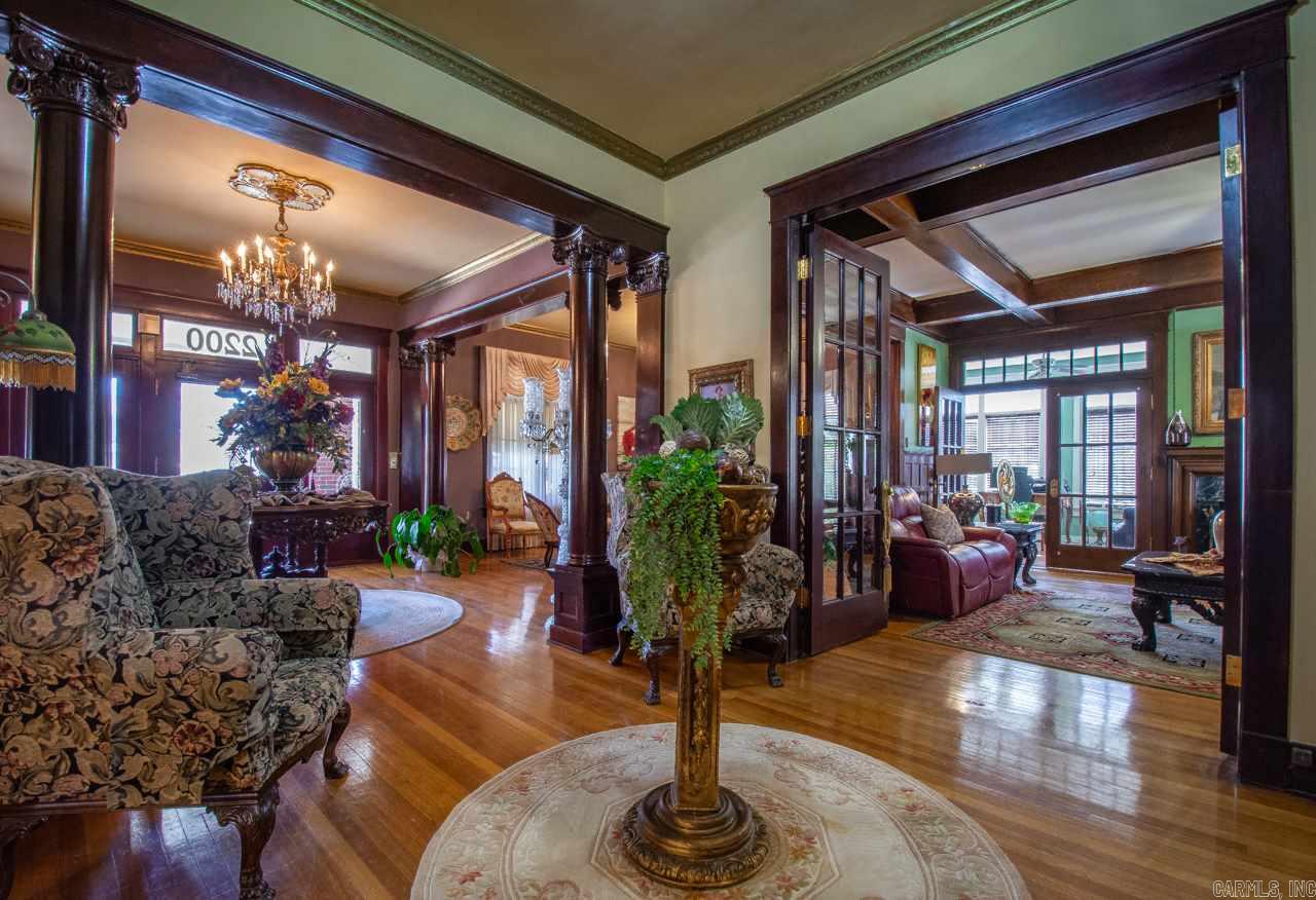 Weldon E Wrights - Residential