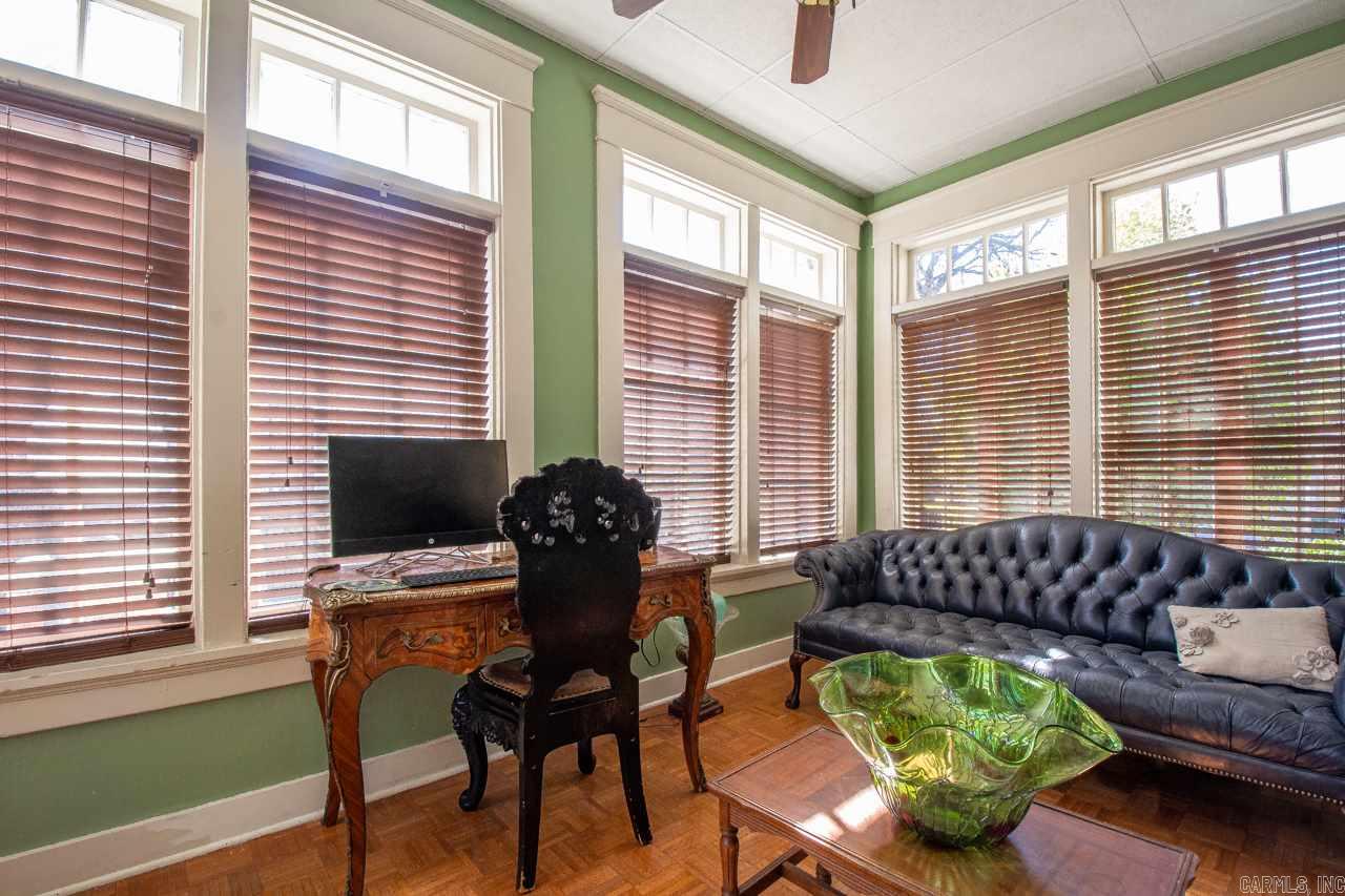 Weldon E Wrights - Residential