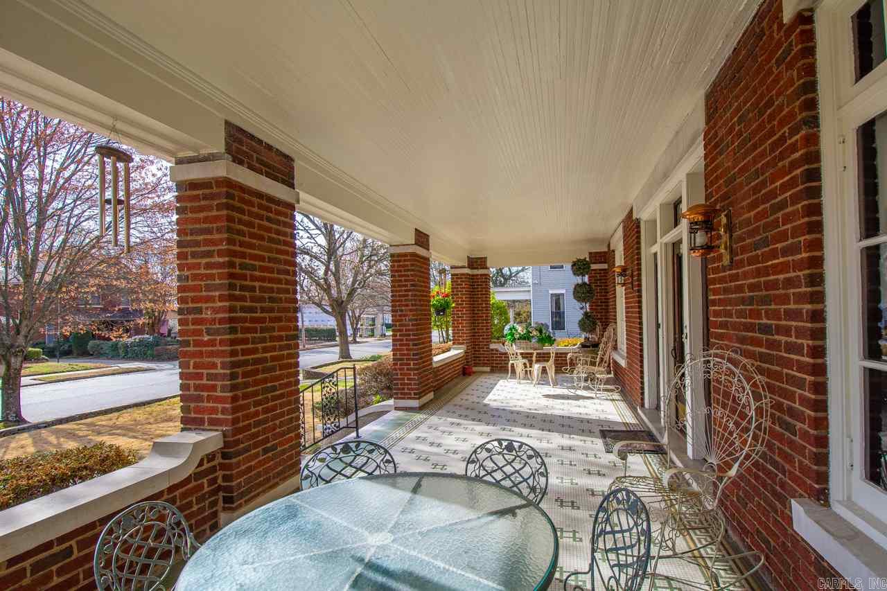 Weldon E Wrights - Residential