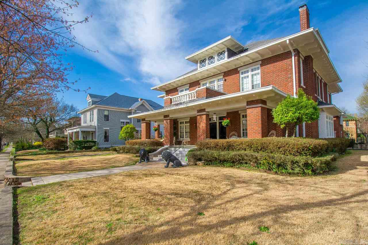 Weldon E Wrights - Residential