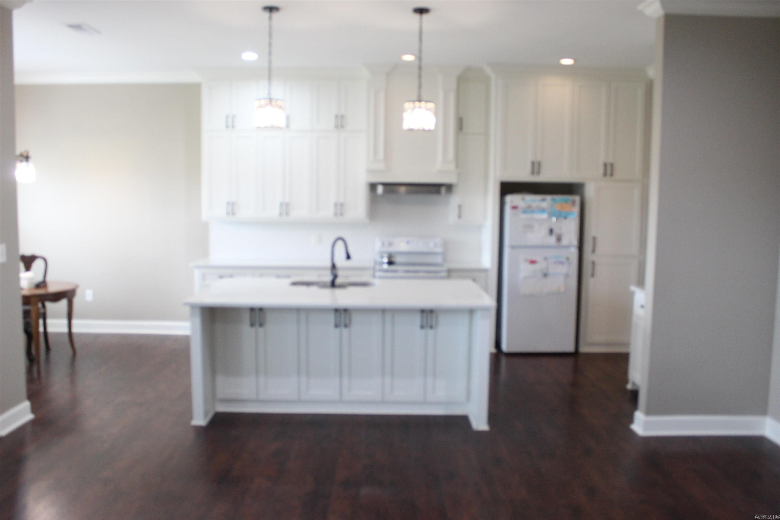 FULLER ESTATES - Residential