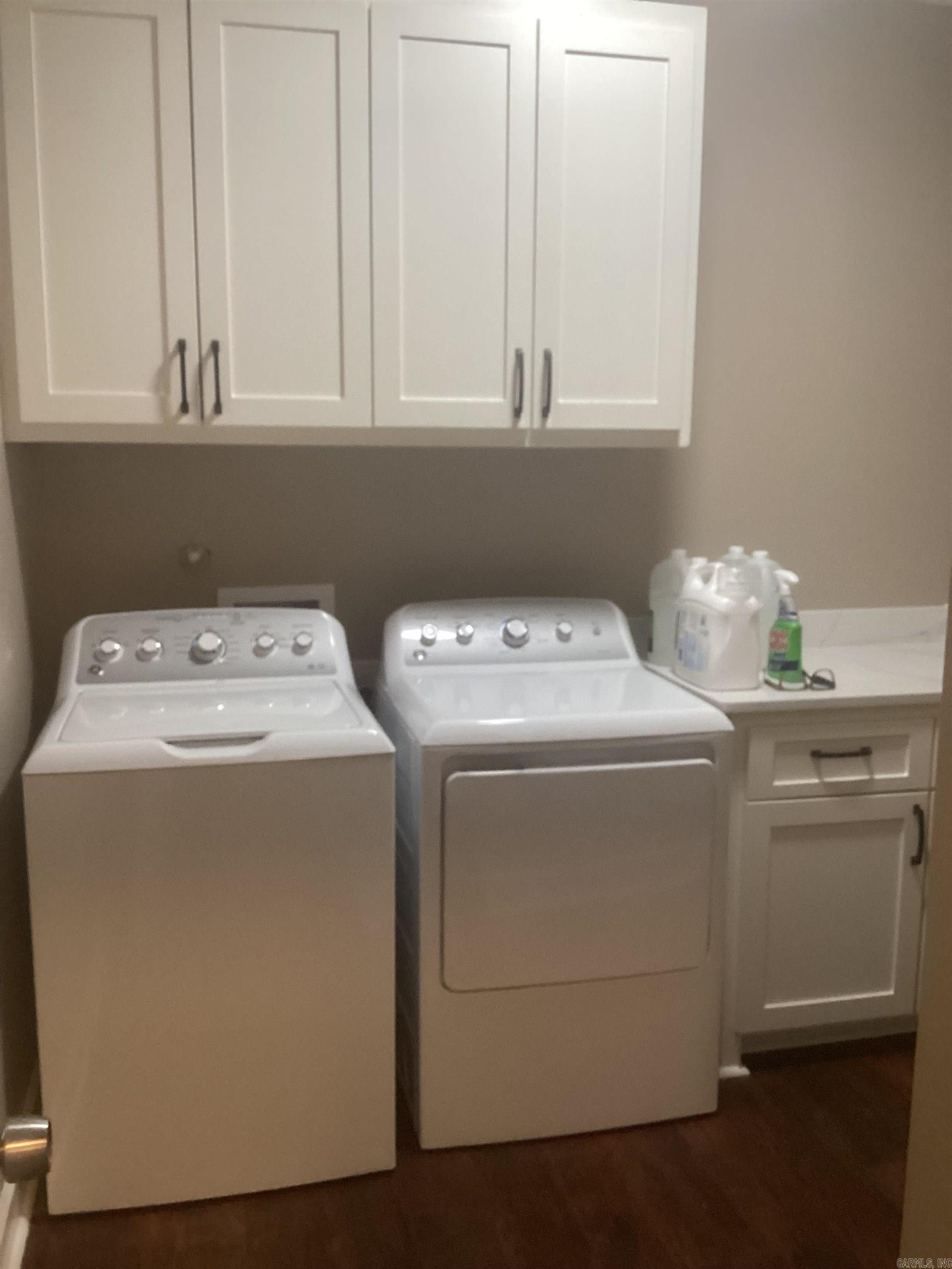 FULLER ESTATES - Residential