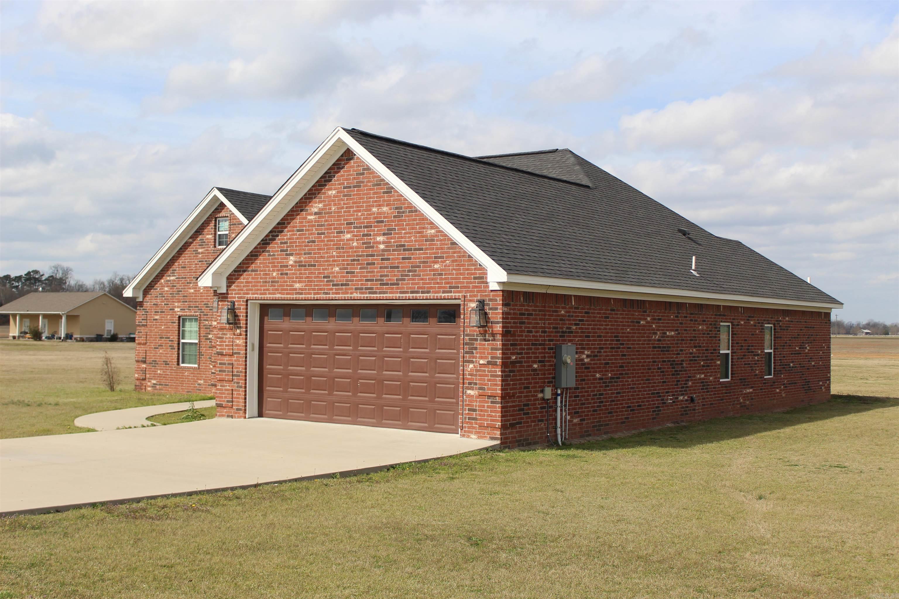 FULLER ESTATES - Residential