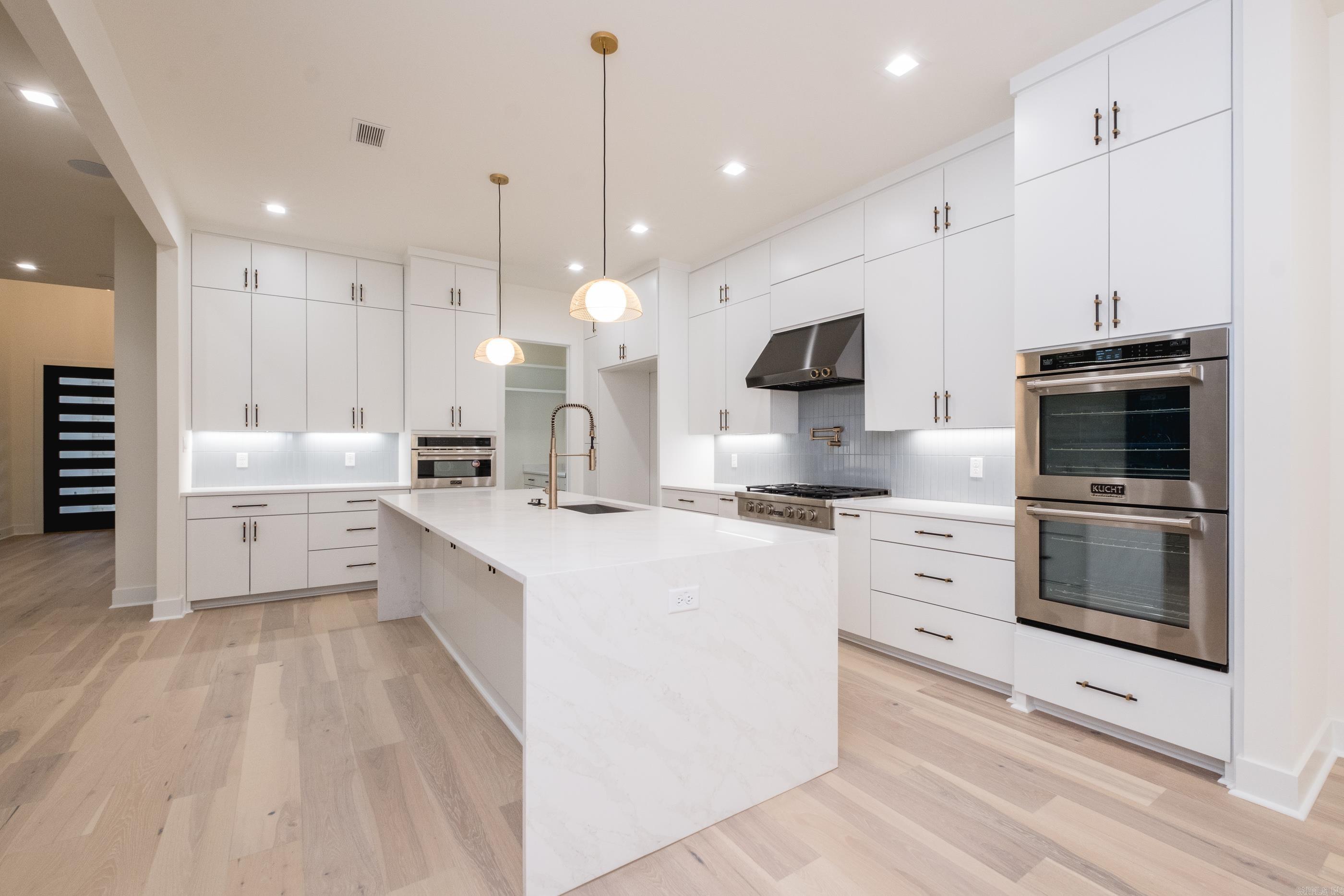 CHENAL VALLEY MEREVILLE PLACE - Residential