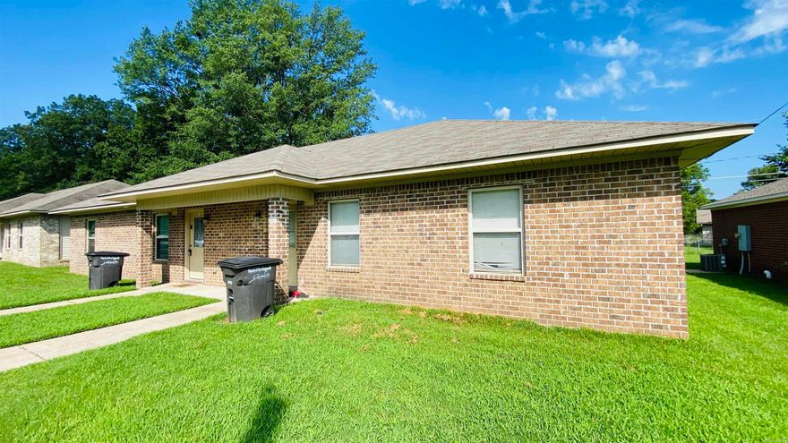 Looking for your next investment property?  Check out this newer duplex in Jacksonville.  Built in 2009 and Remodeled in July 2024 including New Roof.  3 Bed / 1.5 Bath unit ($975/mo) and a 2 Bed / 1 Bath unit ($800/mo). Perfect to add to any real estate portfolio.  Currently professionally managed which can continue if needed. Tenant Occupied.  Tenants pay all the utilities.  Fridge, washer and dryer convey with the units. Access to highway, restaurants, shopping and more!  See agent remarks.