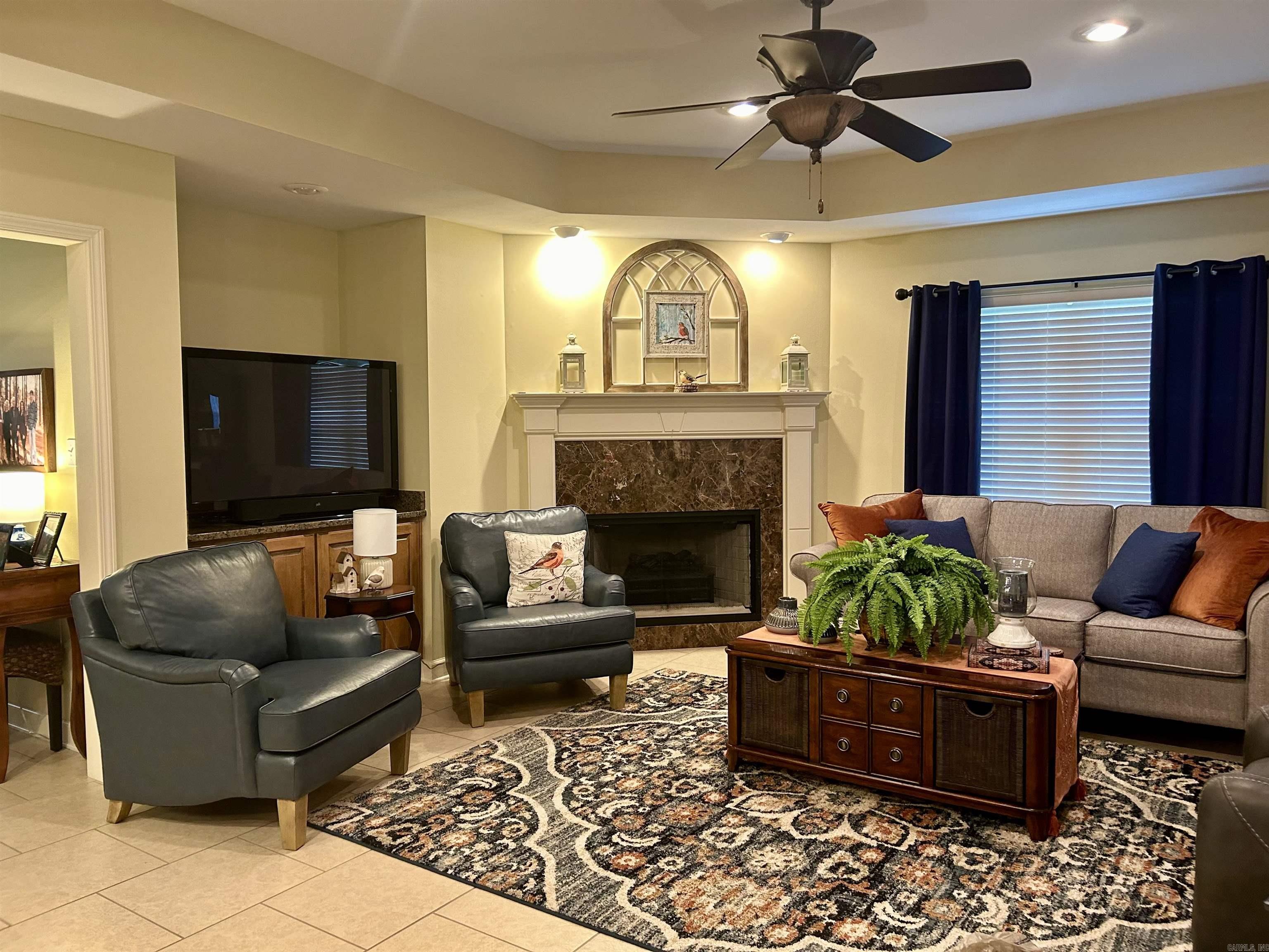 HURRICANE HILLS - Residential