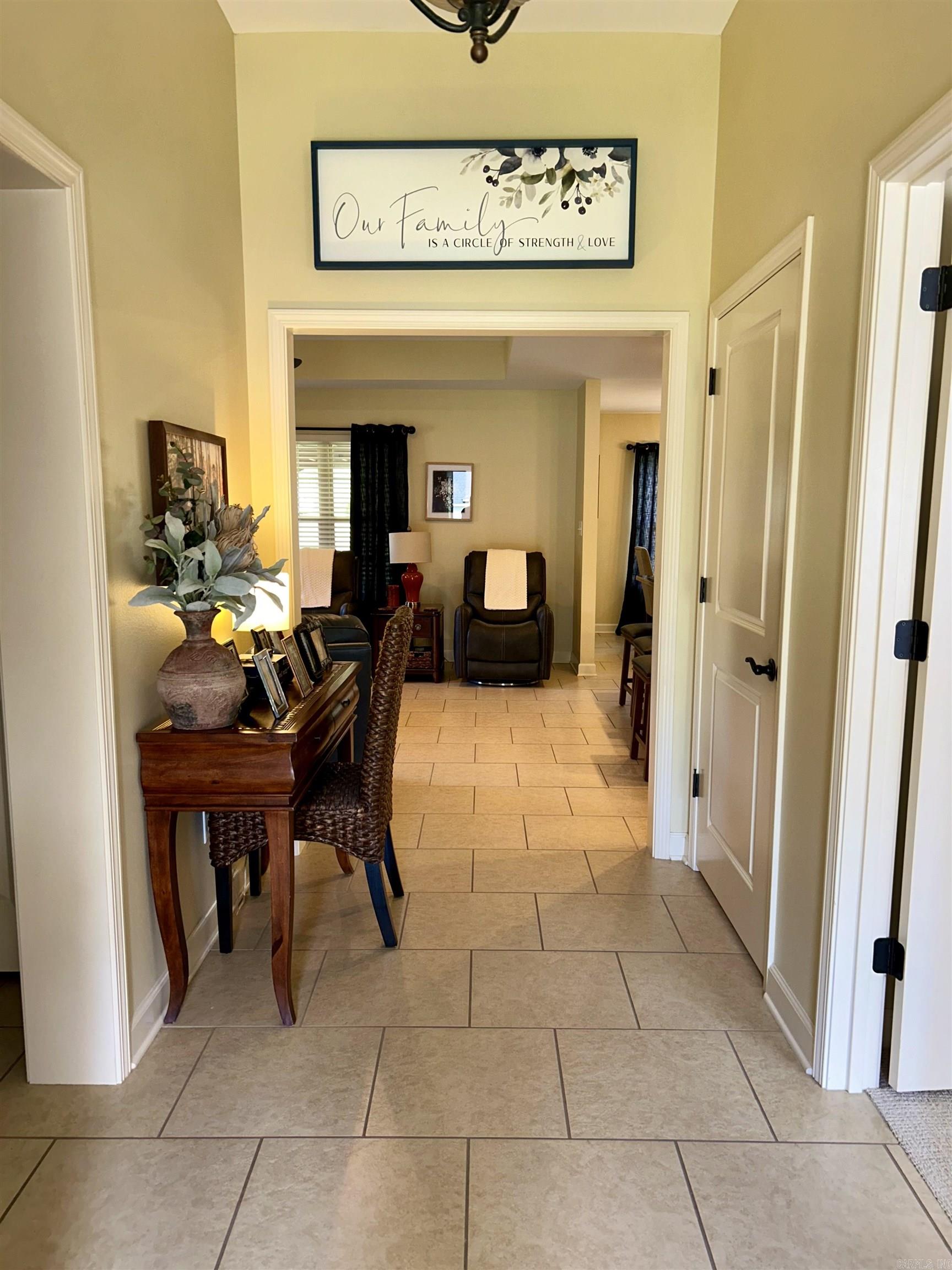 HURRICANE HILLS - Residential