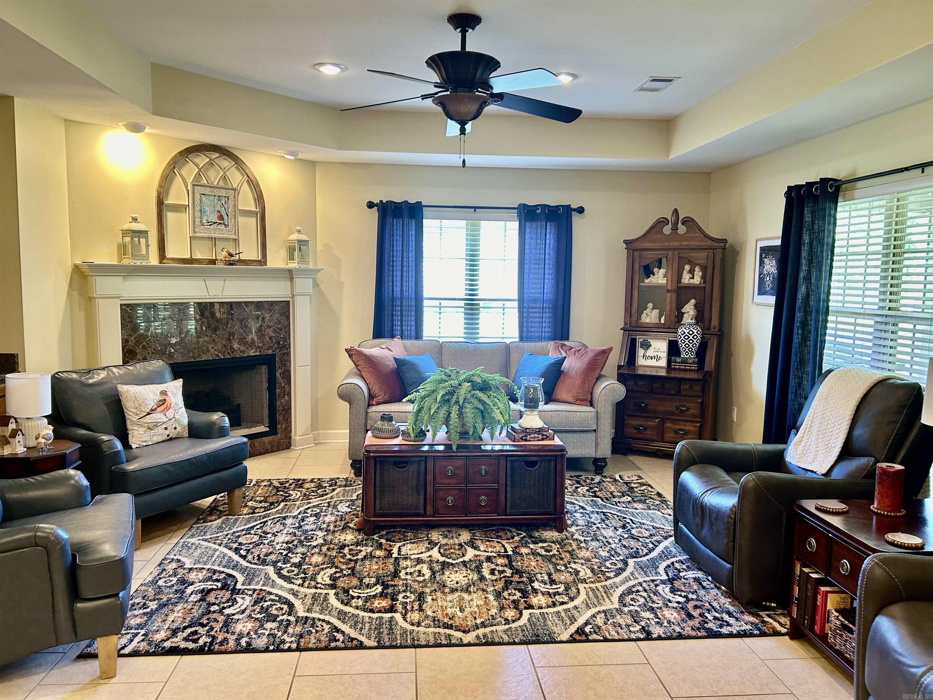HURRICANE HILLS - Residential