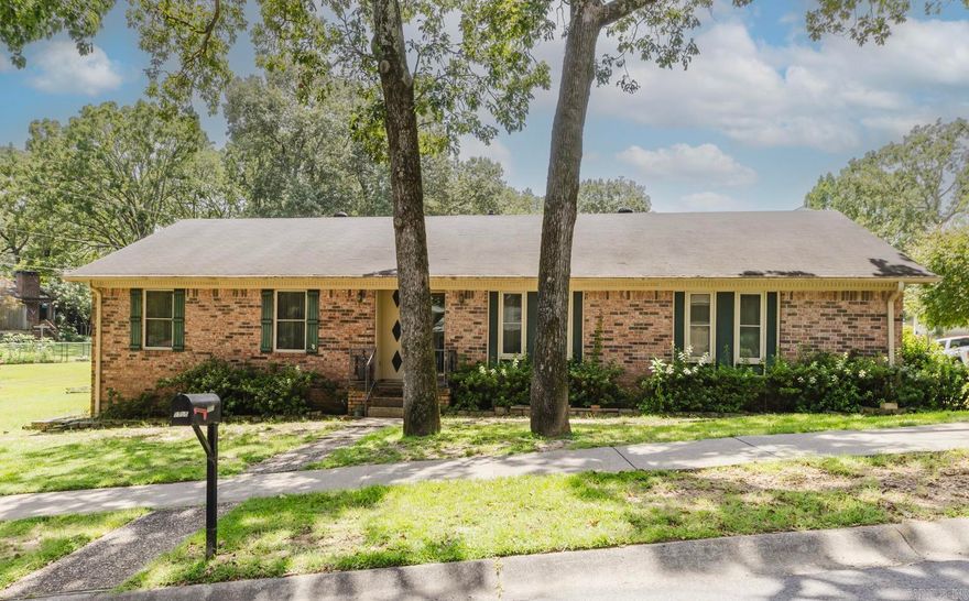 This spacious home is nestled on a corner lot in the Overbrook Subdivision in NLR.  4 bedrooms and 3 baths (2 en-suites) allows for plenty of room for the whole family. The updated kitchen with island is open to the living room and breakfast area.  The large formal dining room could be a second living area or an office.  This home is within walking distance to Crestwood Elementary & Overbrook Park.  Overbrook Park includes a pool, tennis courts and park.