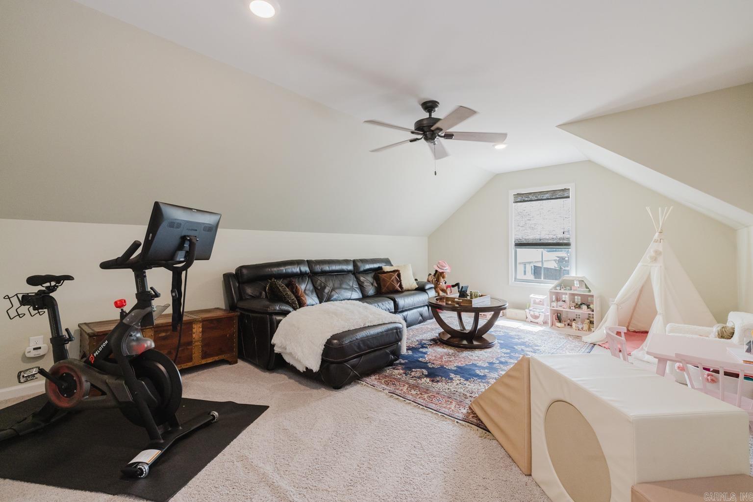 KENSINGTON PLACE - Residential