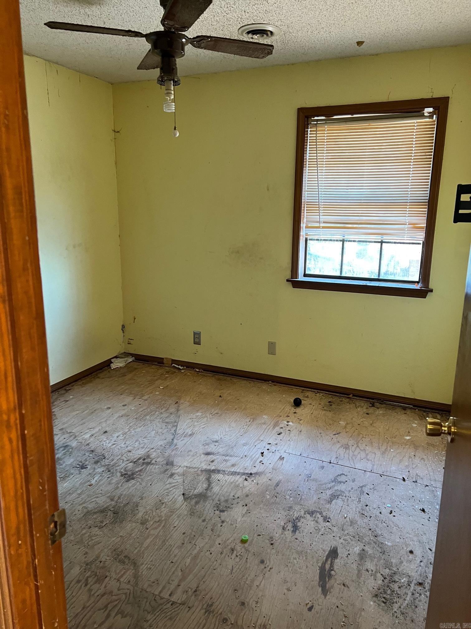 WOODLAND HEIGHTS - Residential