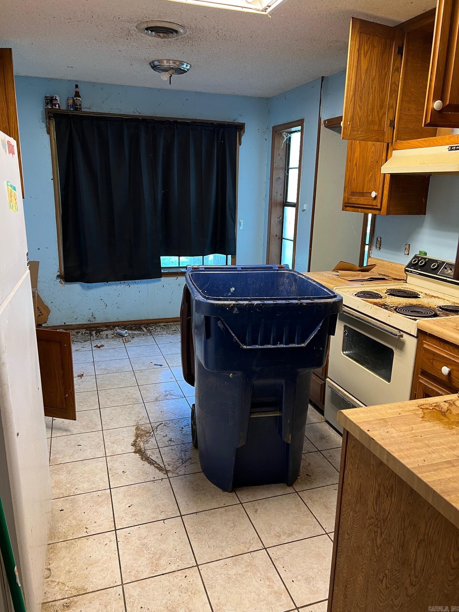 WOODLAND HEIGHTS - Residential