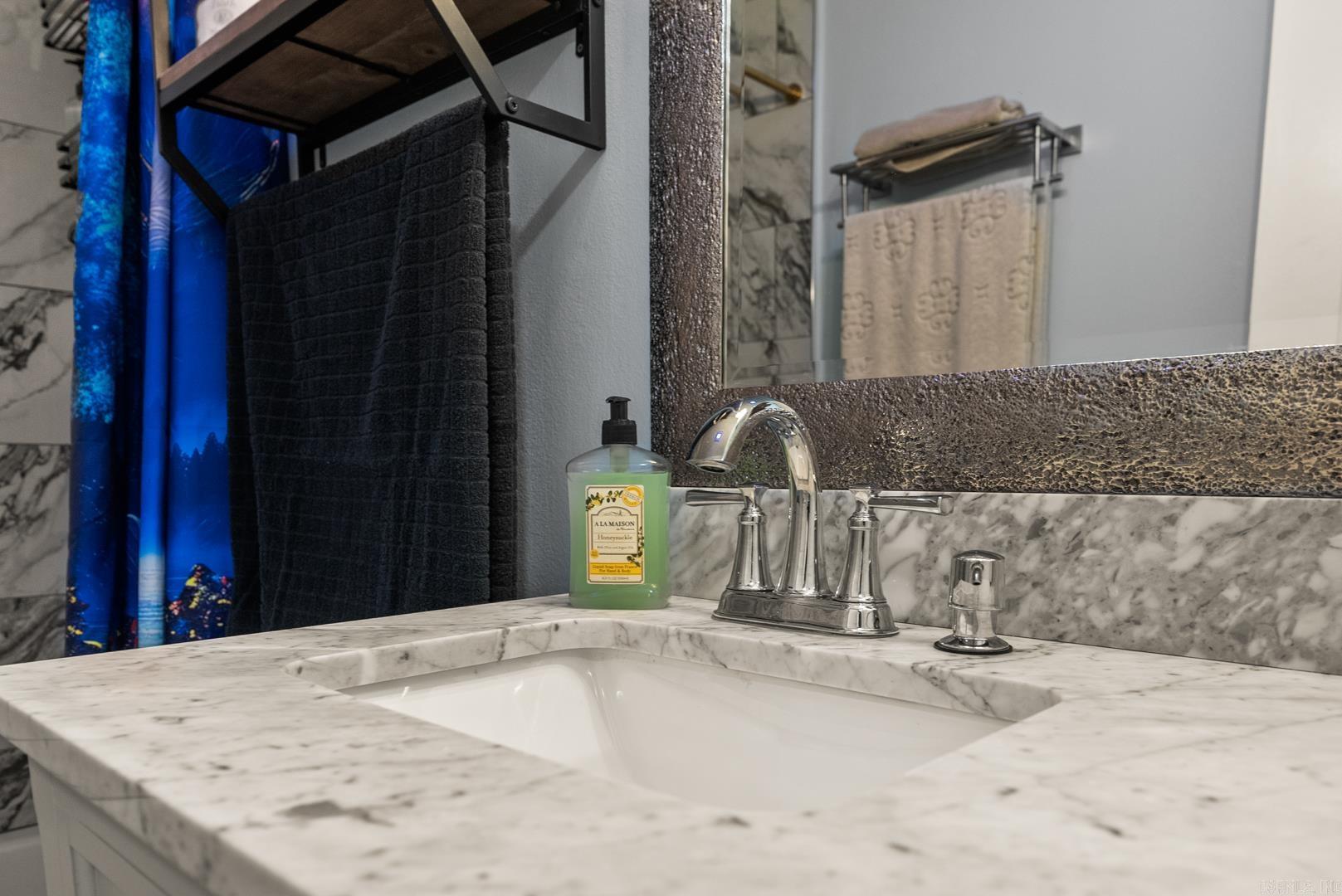 Twin Lakes - Residential