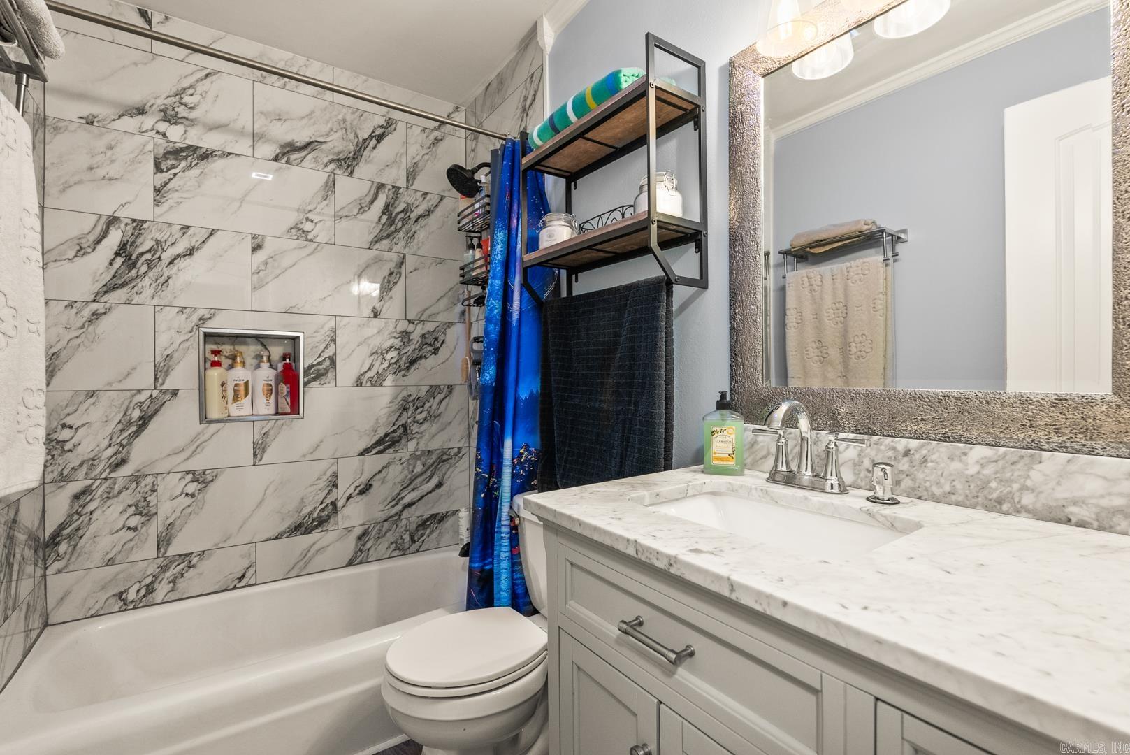 Twin Lakes - Residential