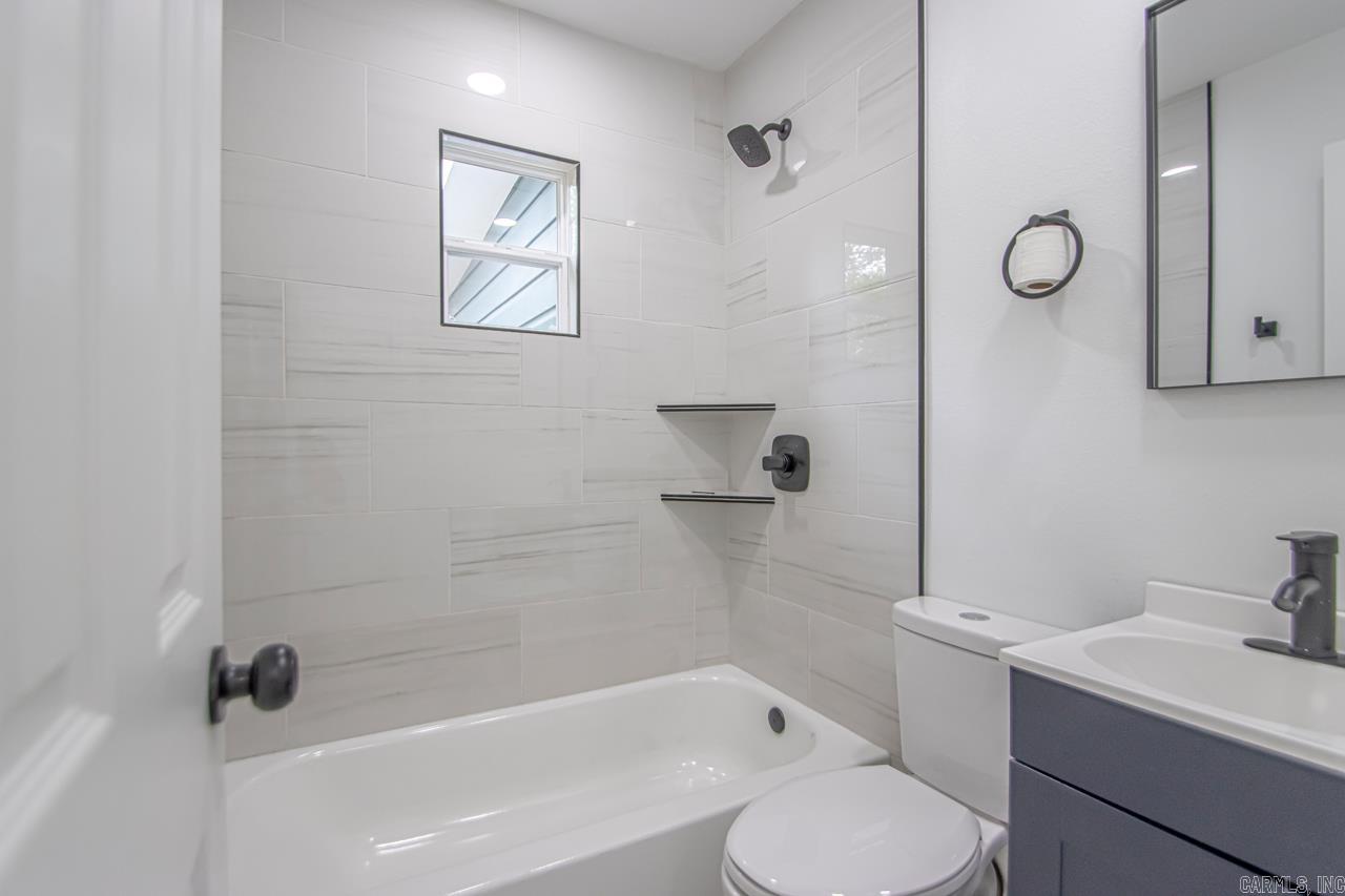 Duke of Spring Hill - Residential