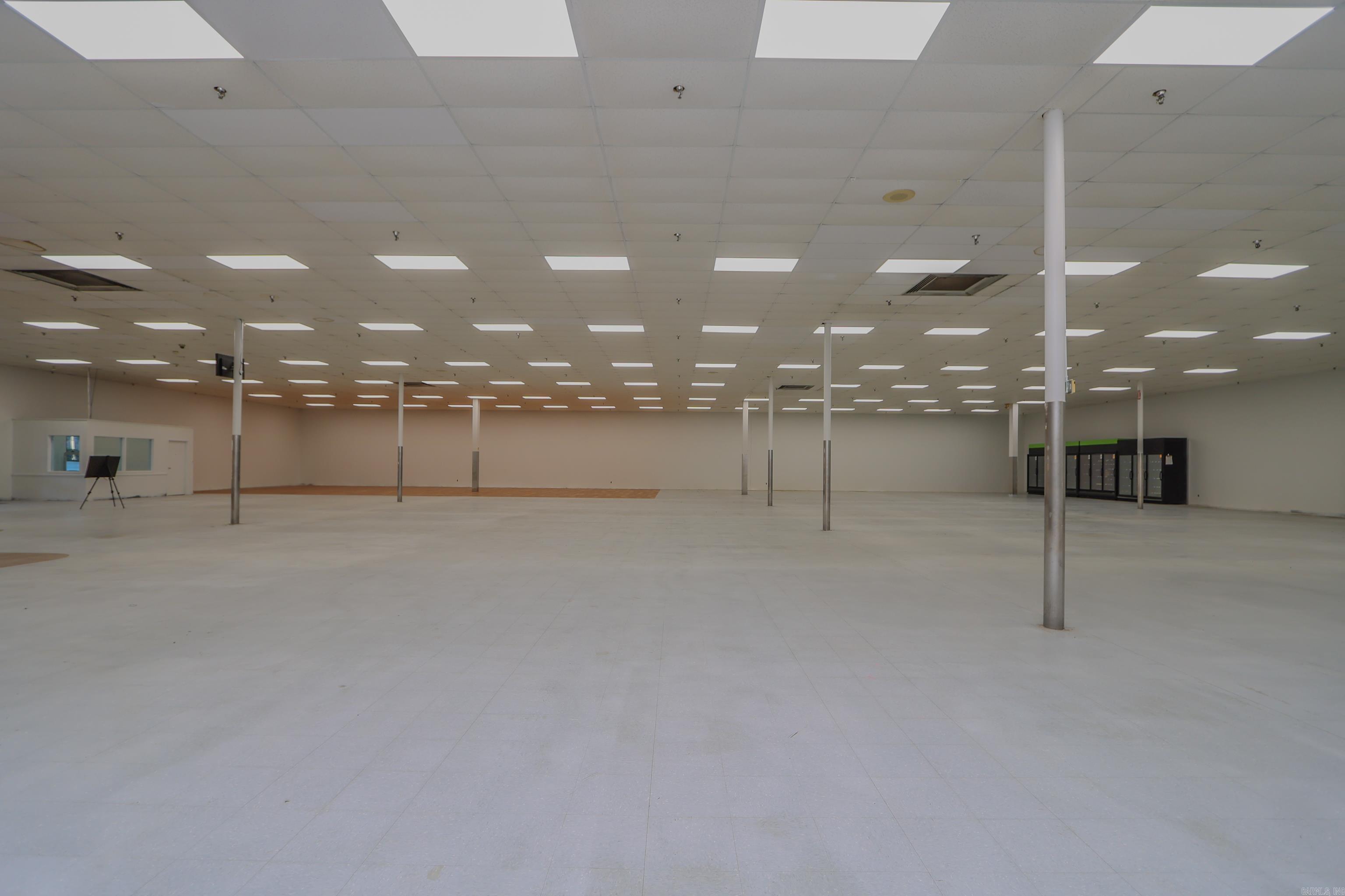 Metes & Bounds - Commercial Lease