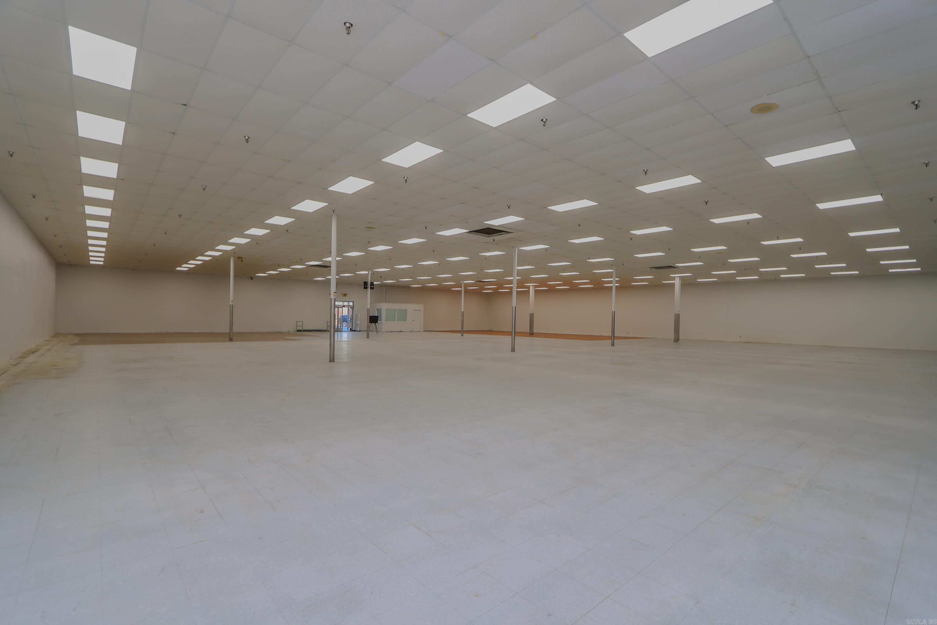 Metes & Bounds - Commercial Lease