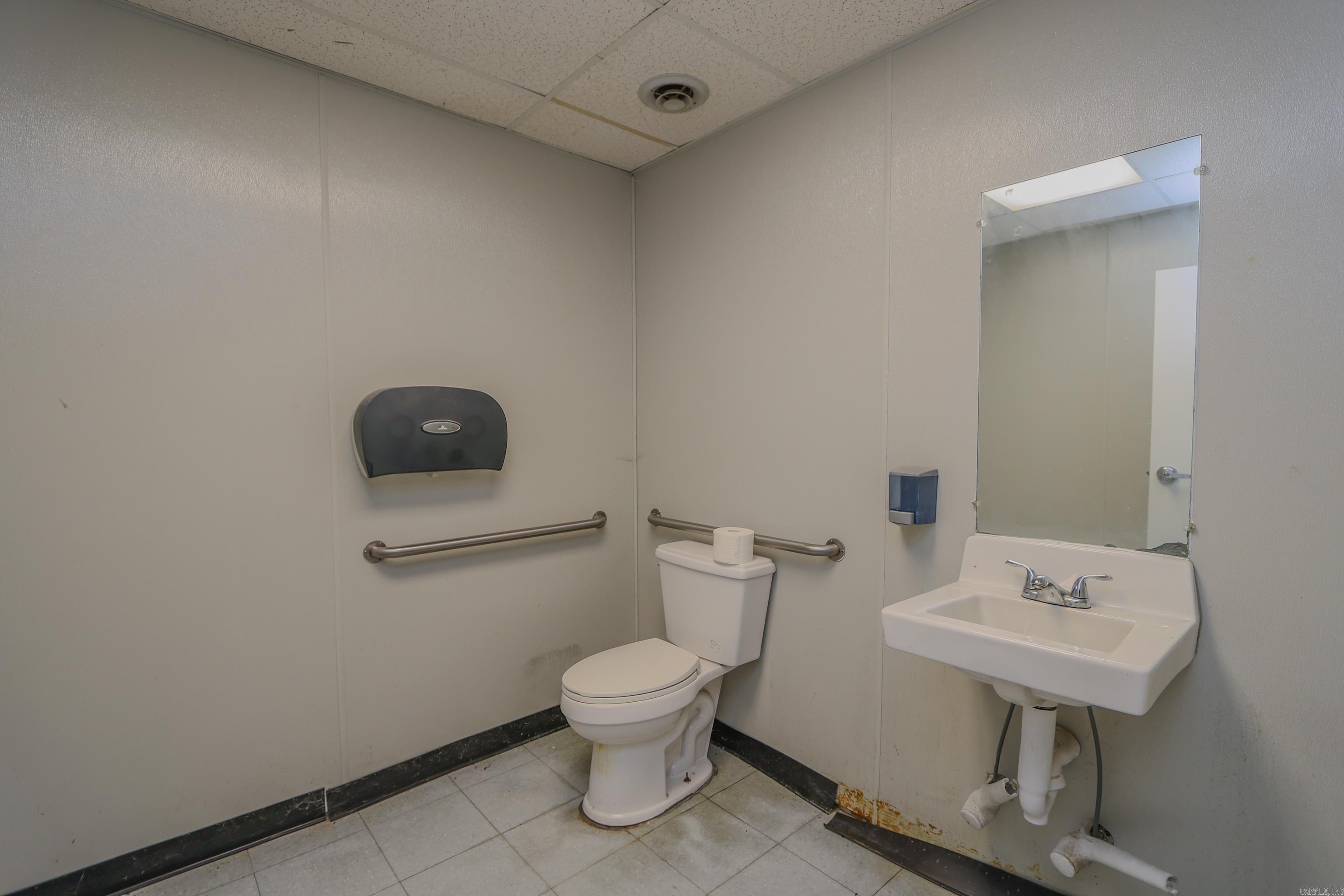 Metes & Bounds - Commercial Lease