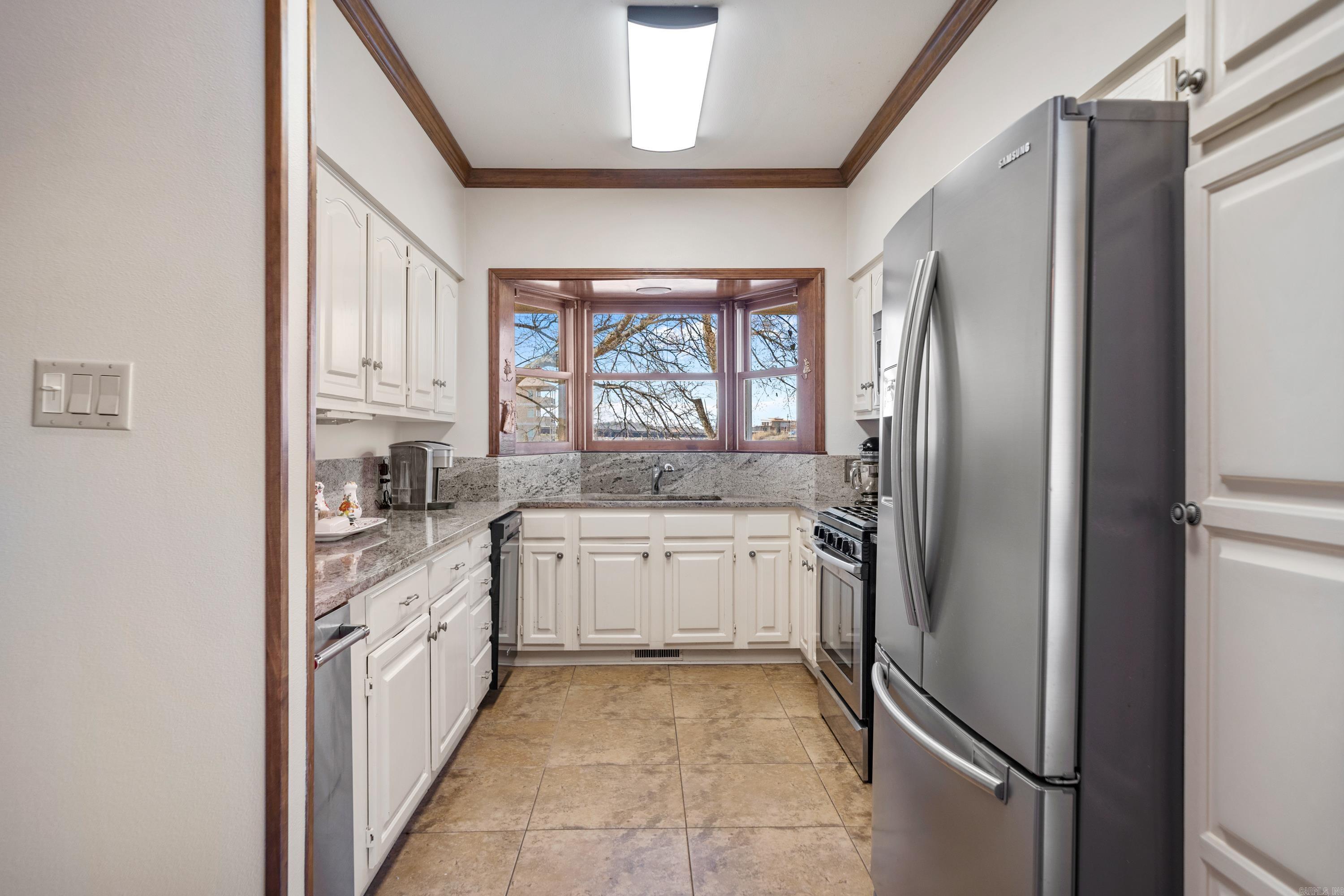 BRIDGE POINTE HPR - Residential