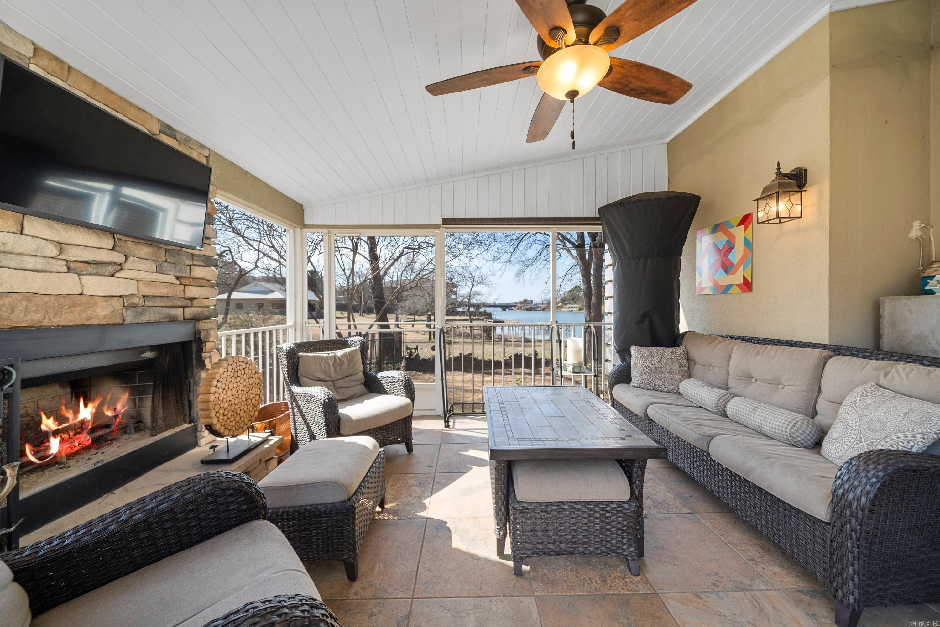 BRIDGE POINTE HPR - Residential