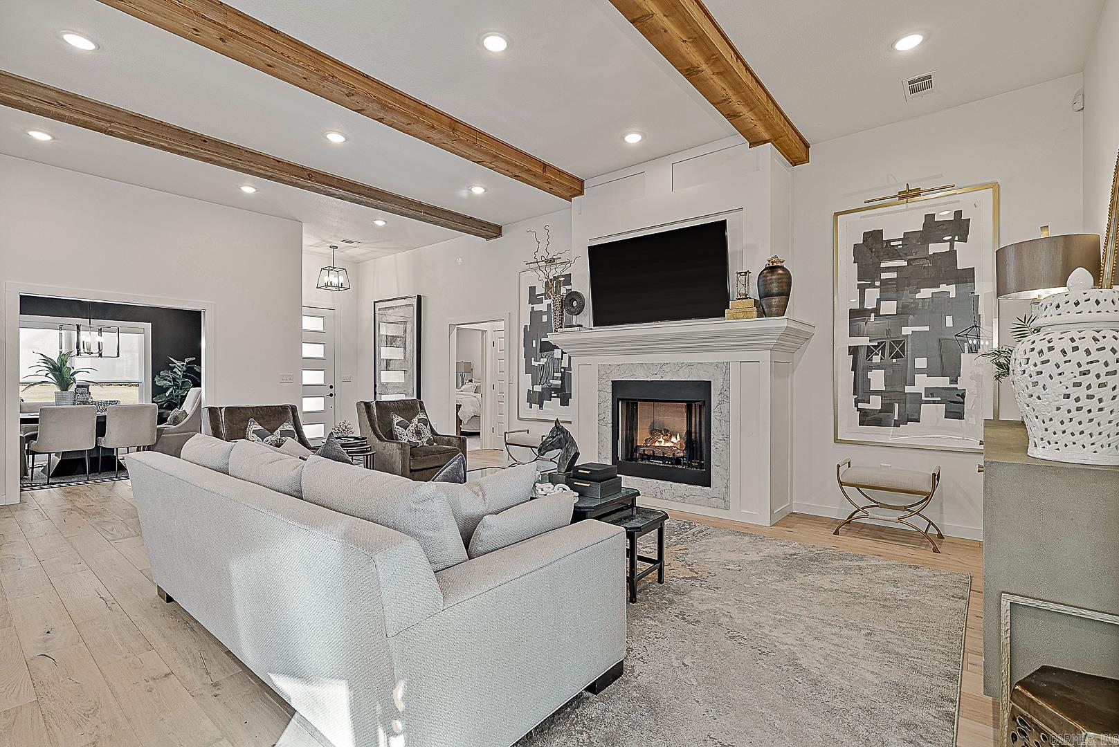 Metes & Bounds - Residential