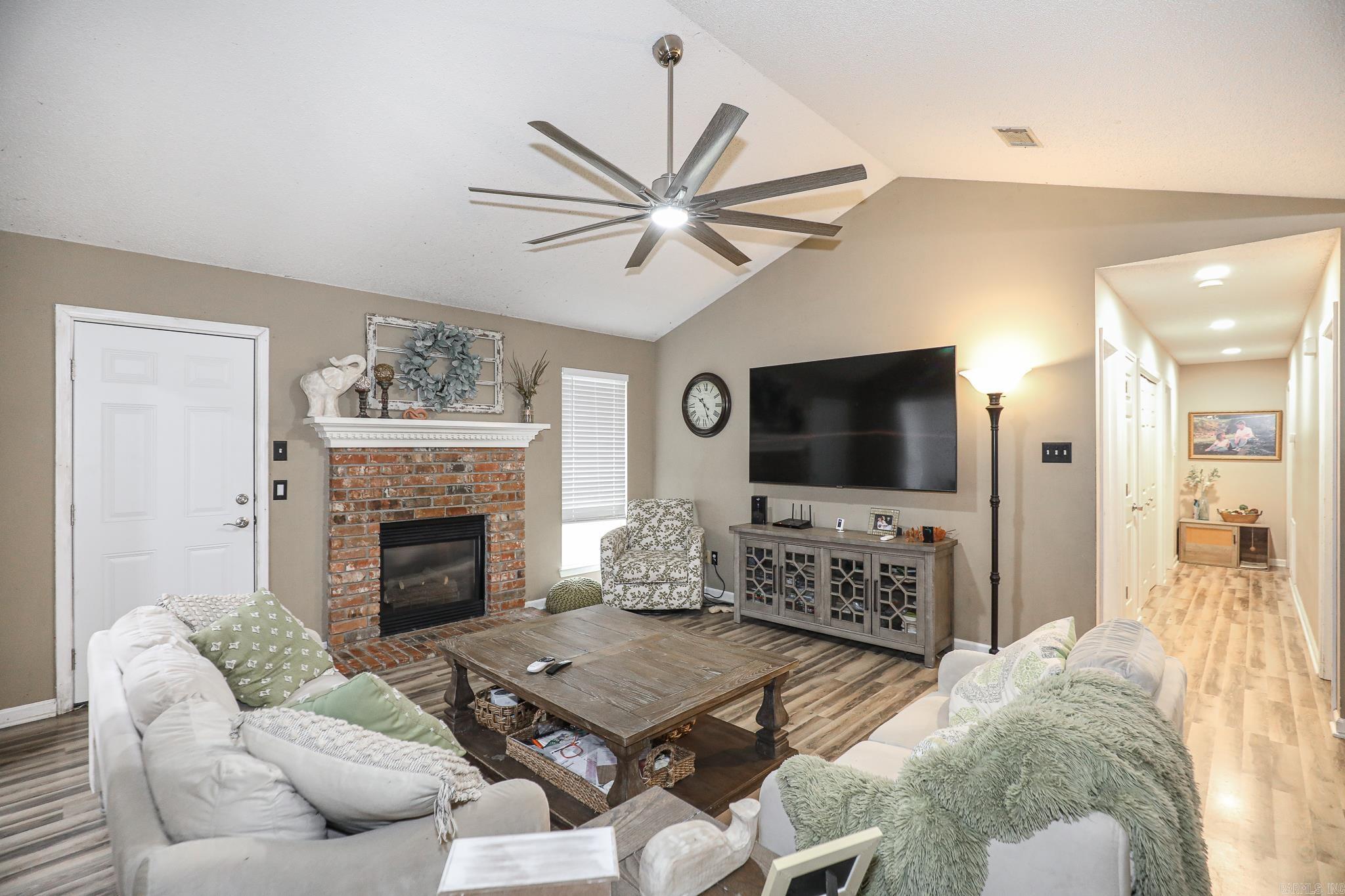 PINE VALLEY - Residential