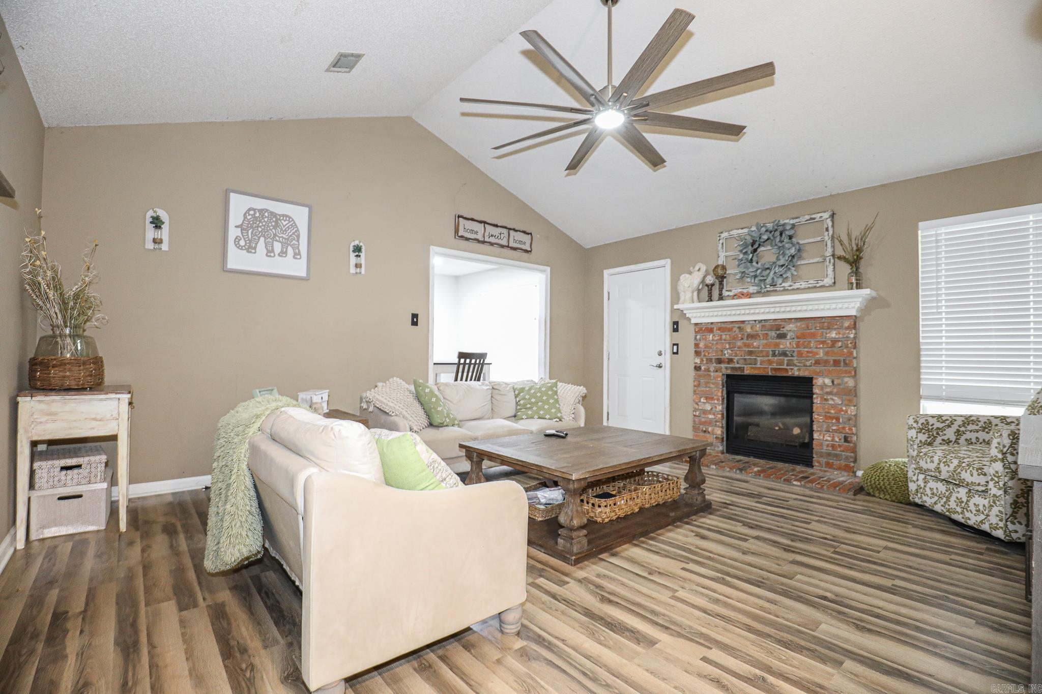 PINE VALLEY - Residential