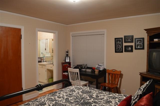 Crestwood - Residential