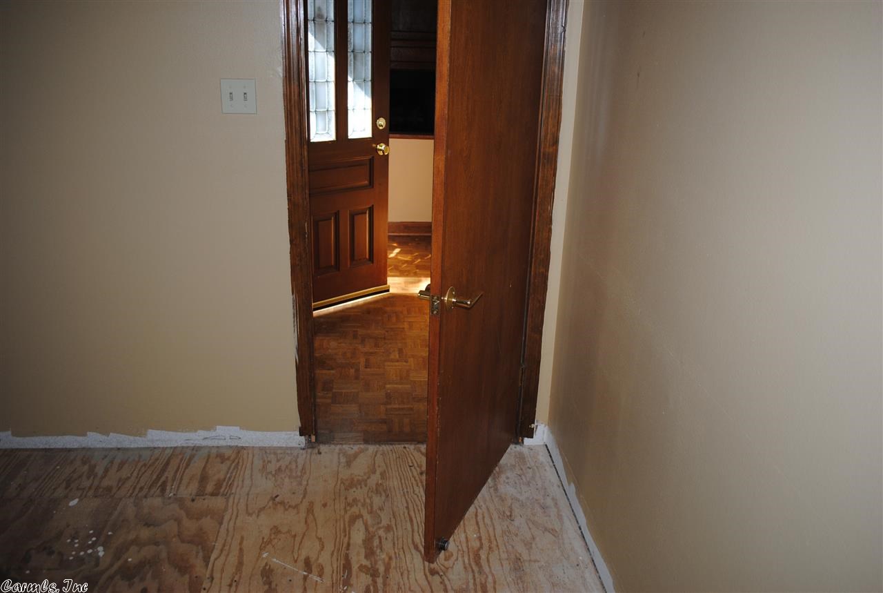 DIAMOND POINTE - Residential