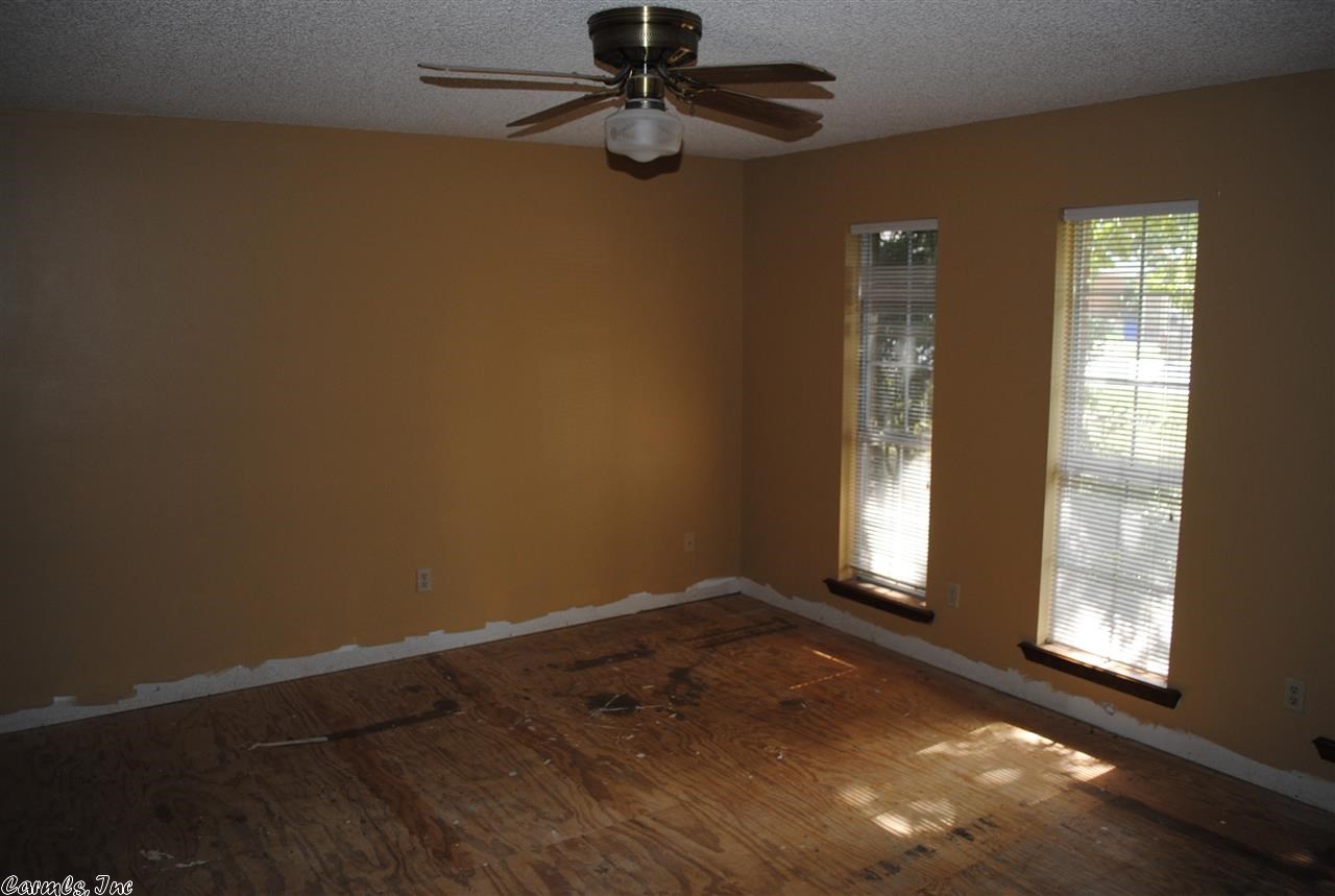 DIAMOND POINTE - Residential