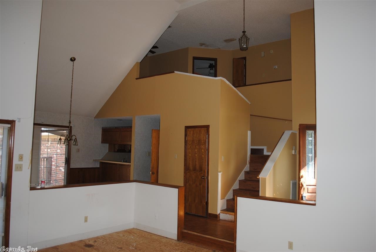 DIAMOND POINTE - Residential