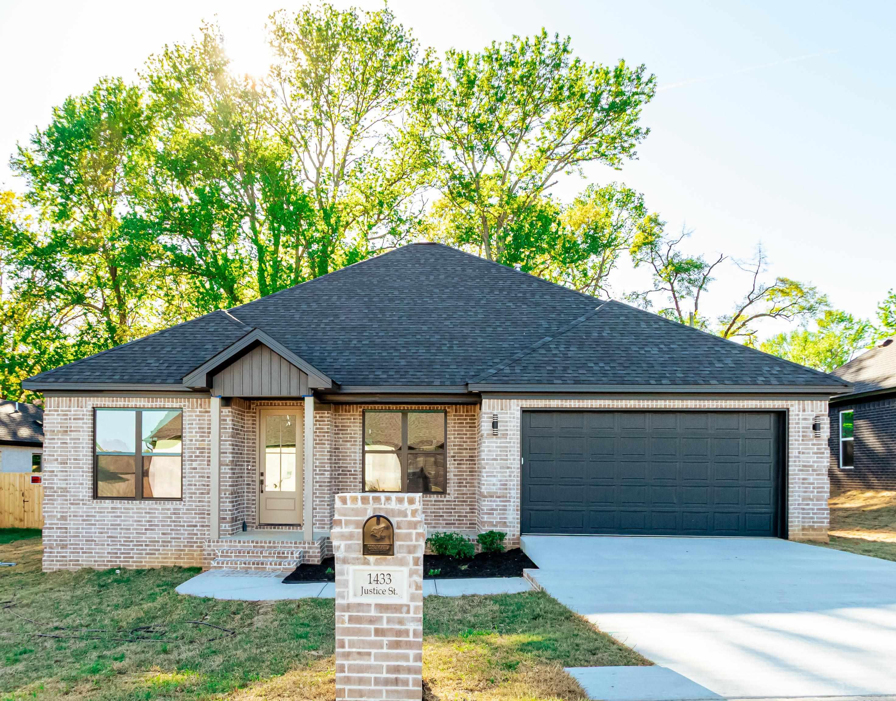 KNOTTING HILL - Residential