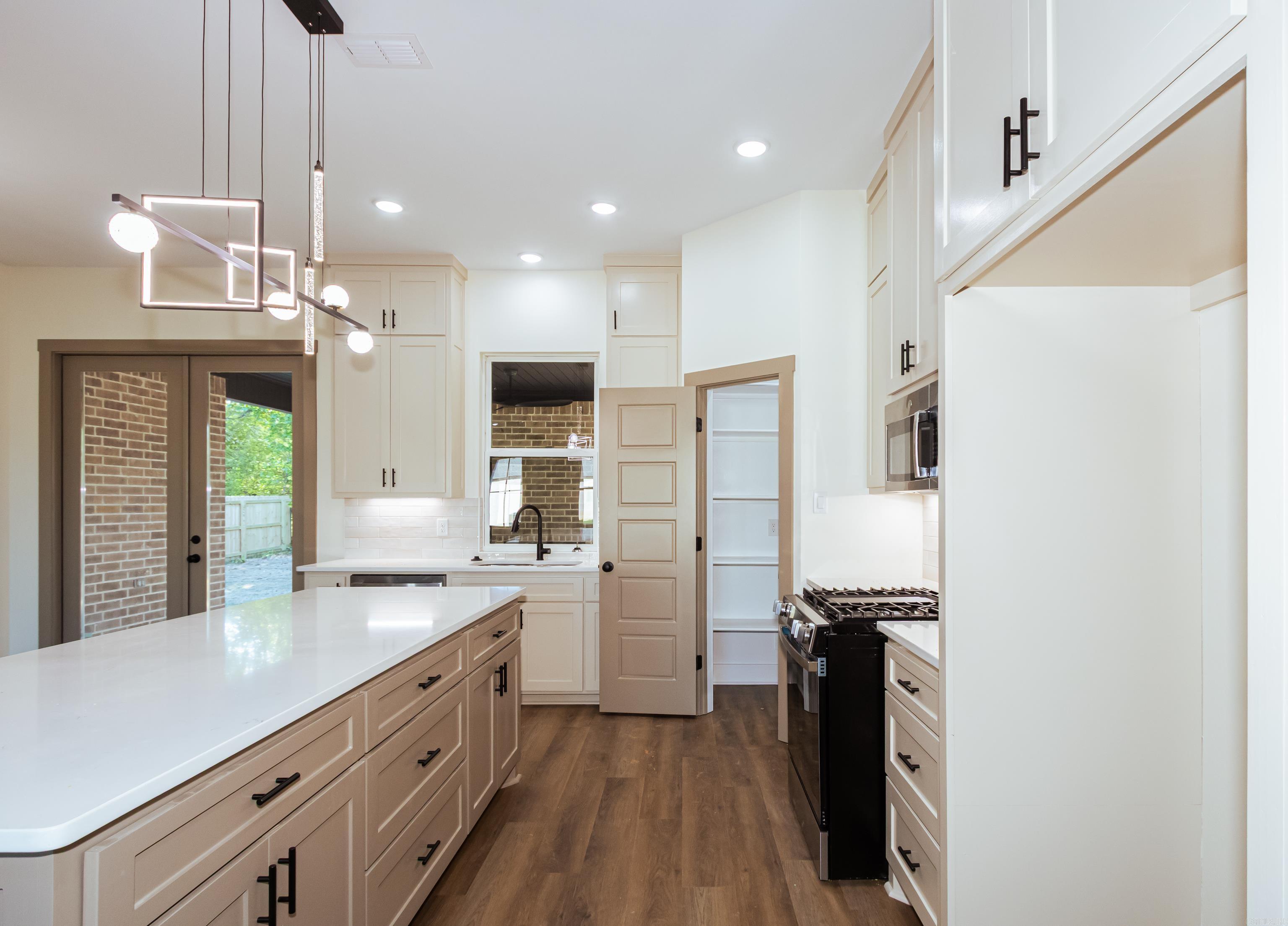 KNOTTING HILL - Residential