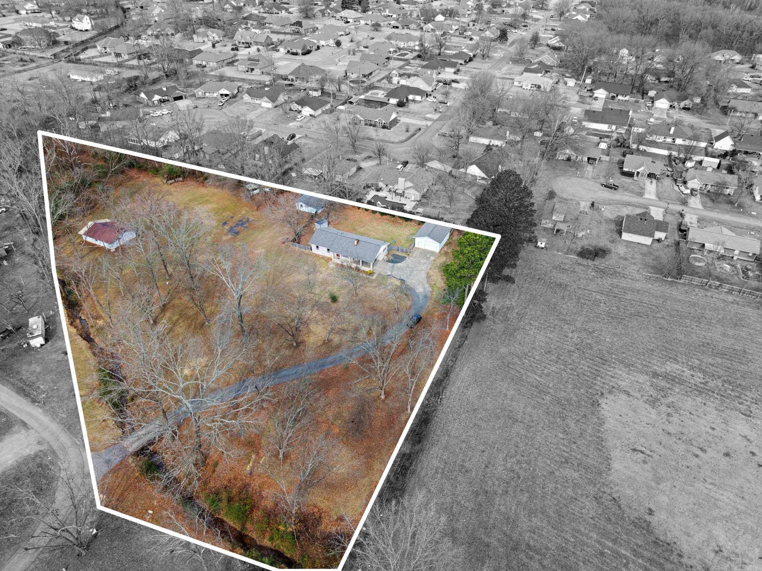 WALTHALL - Residential