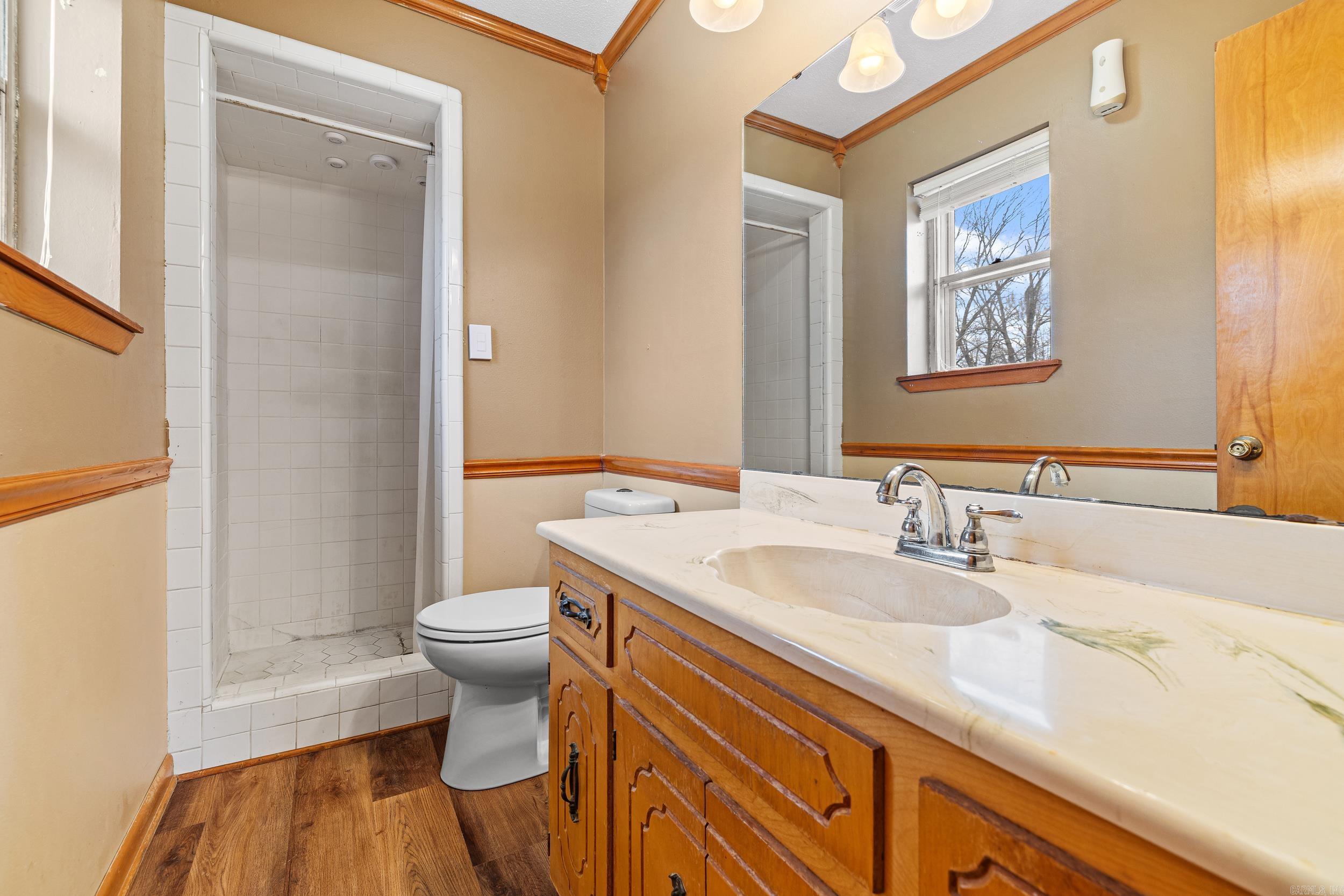 WALTHALL - Residential