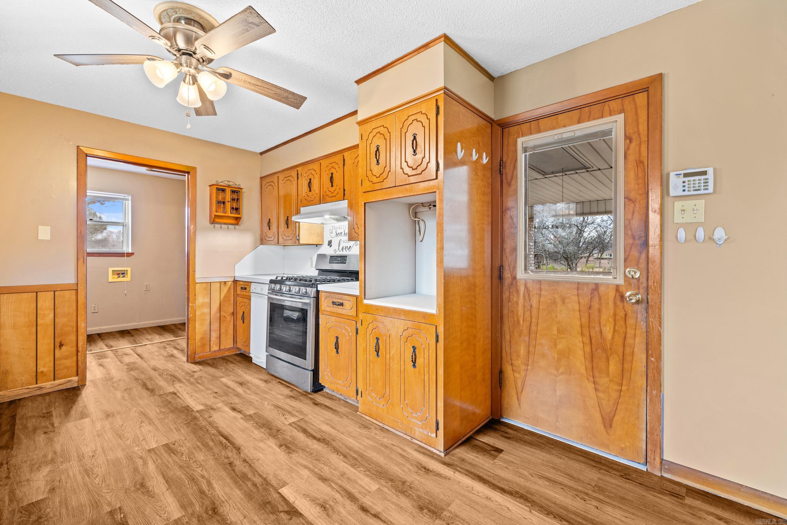 WALTHALL - Residential