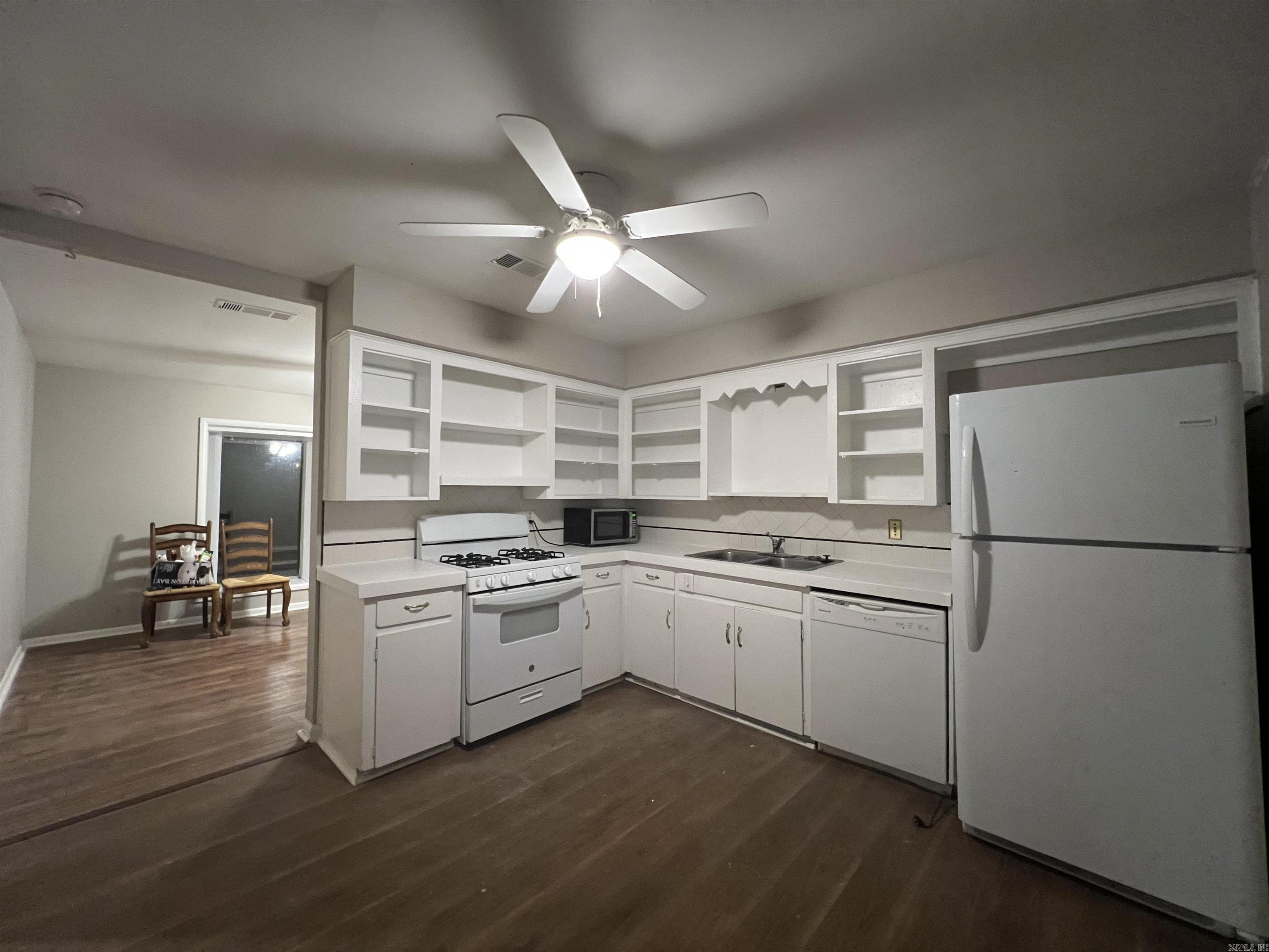 Wakefeild Village - Residential Lease