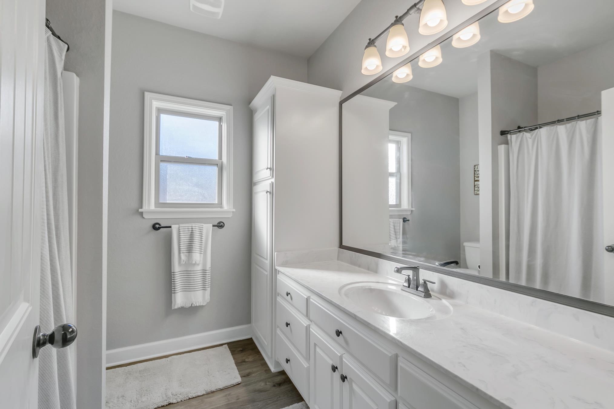 SHADOW CREEK - Residential