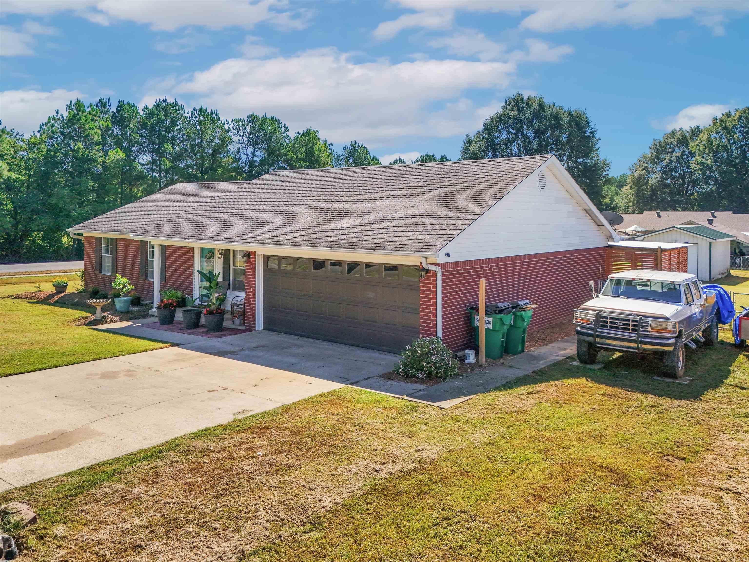 WINDWOOD SOUTH - Residential
