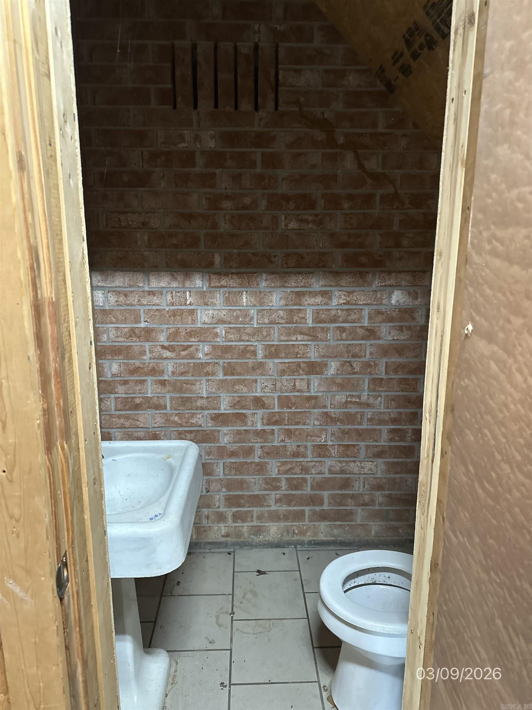 PLEASANT VIEW ESTATES - Residential