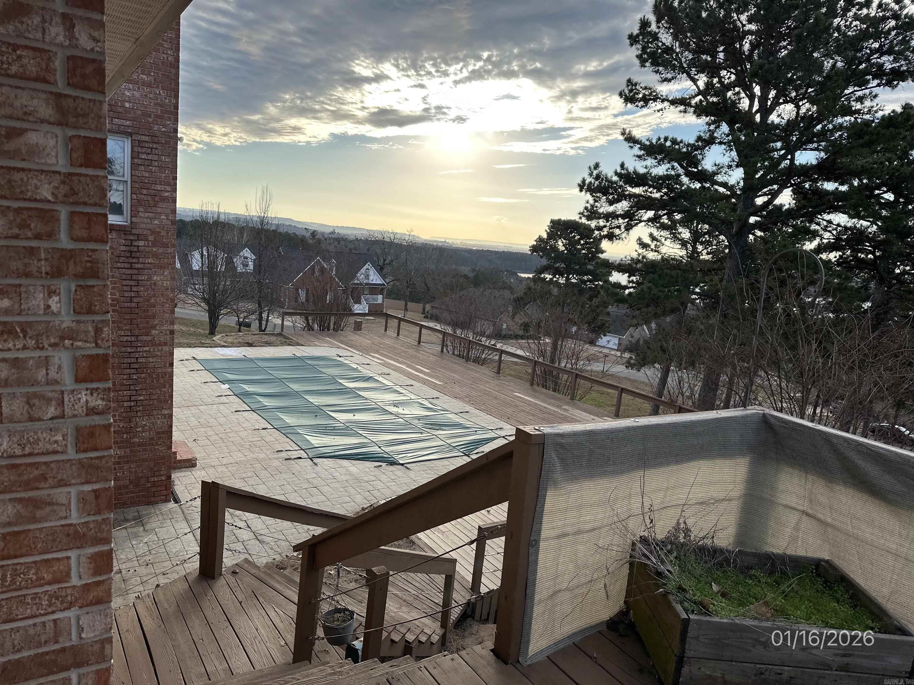 PLEASANT VIEW ESTATES - Residential