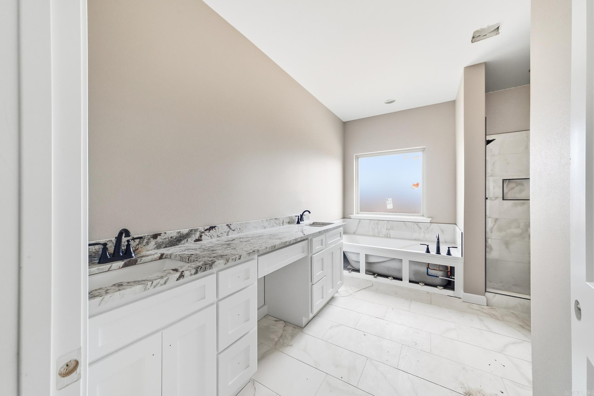 MILLERS GLENN - Residential