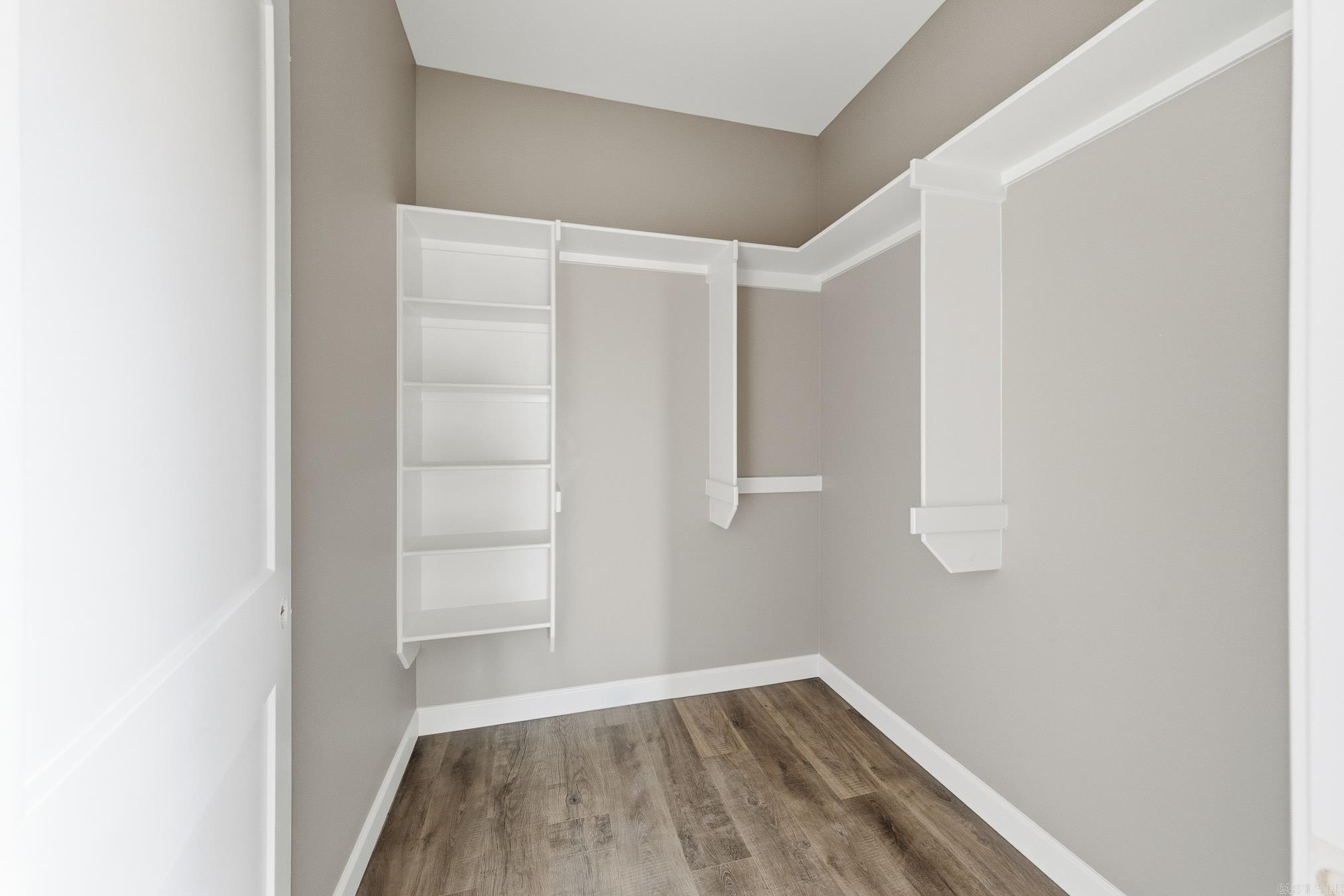 MILLERS GLENN - Residential