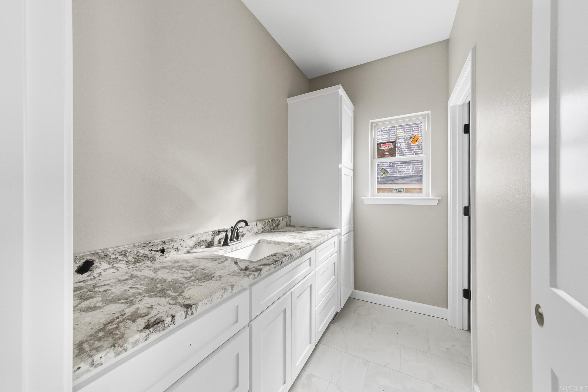 MILLERS GLENN - Residential