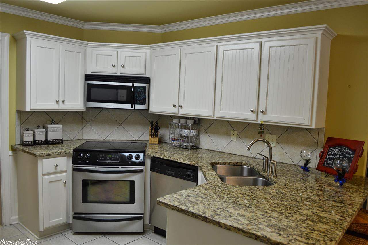 WOODLANDS EDGE - Residential