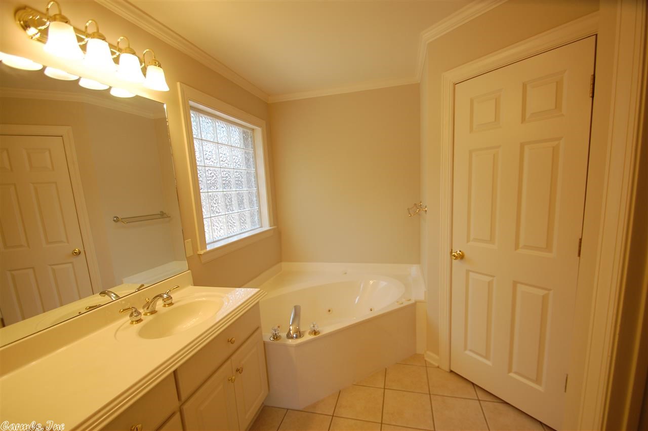 WOODLANDS EDGE - Residential