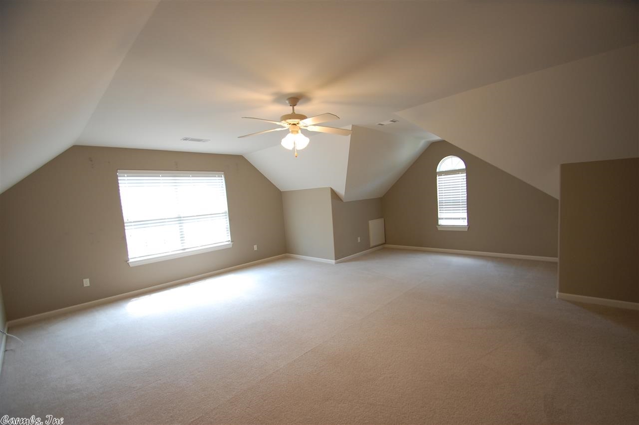 WOODLANDS EDGE - Residential