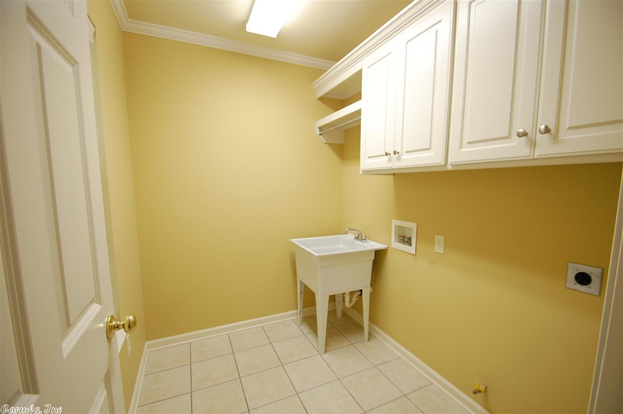 WOODLANDS EDGE - Residential