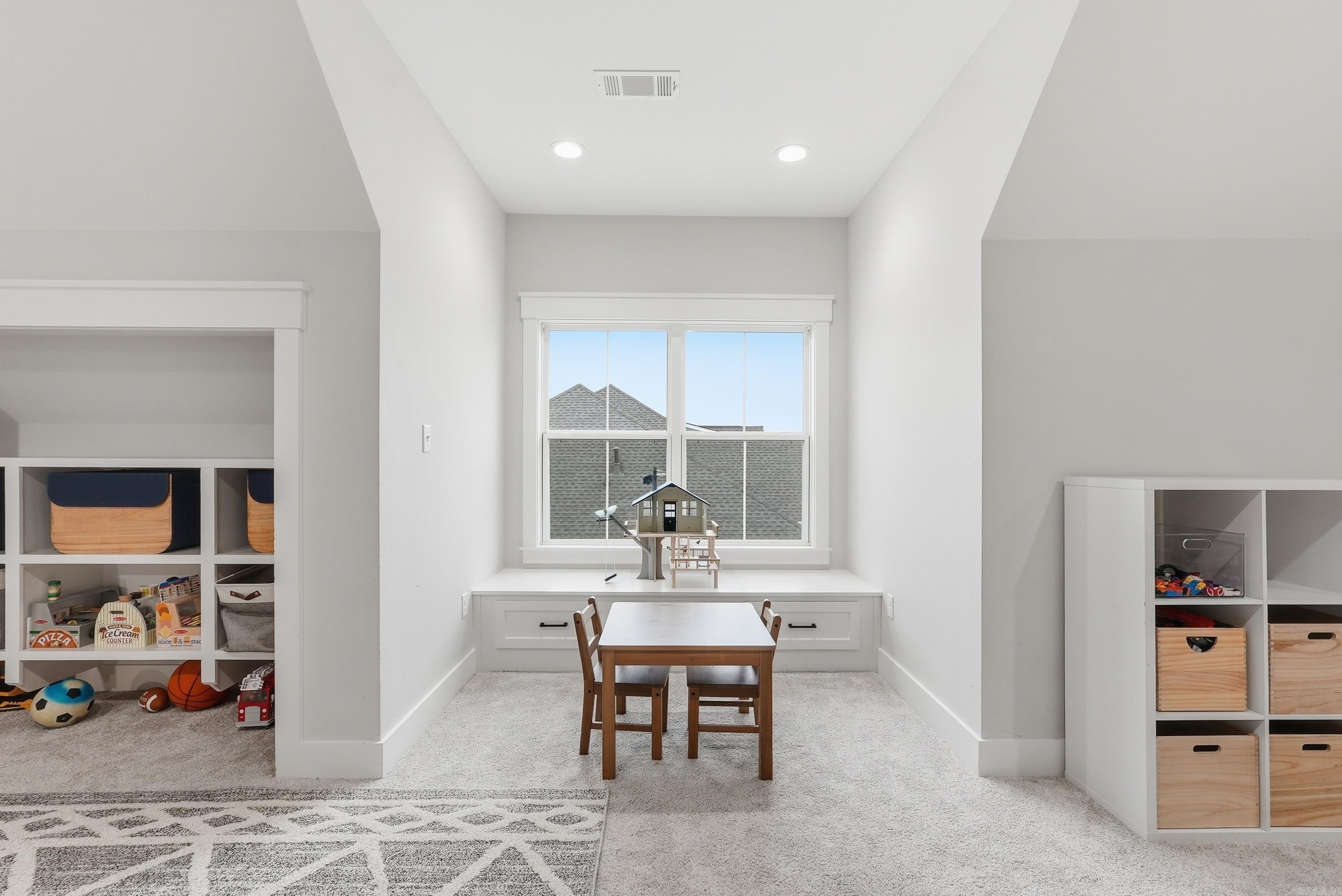 WINTERBROOK - Residential