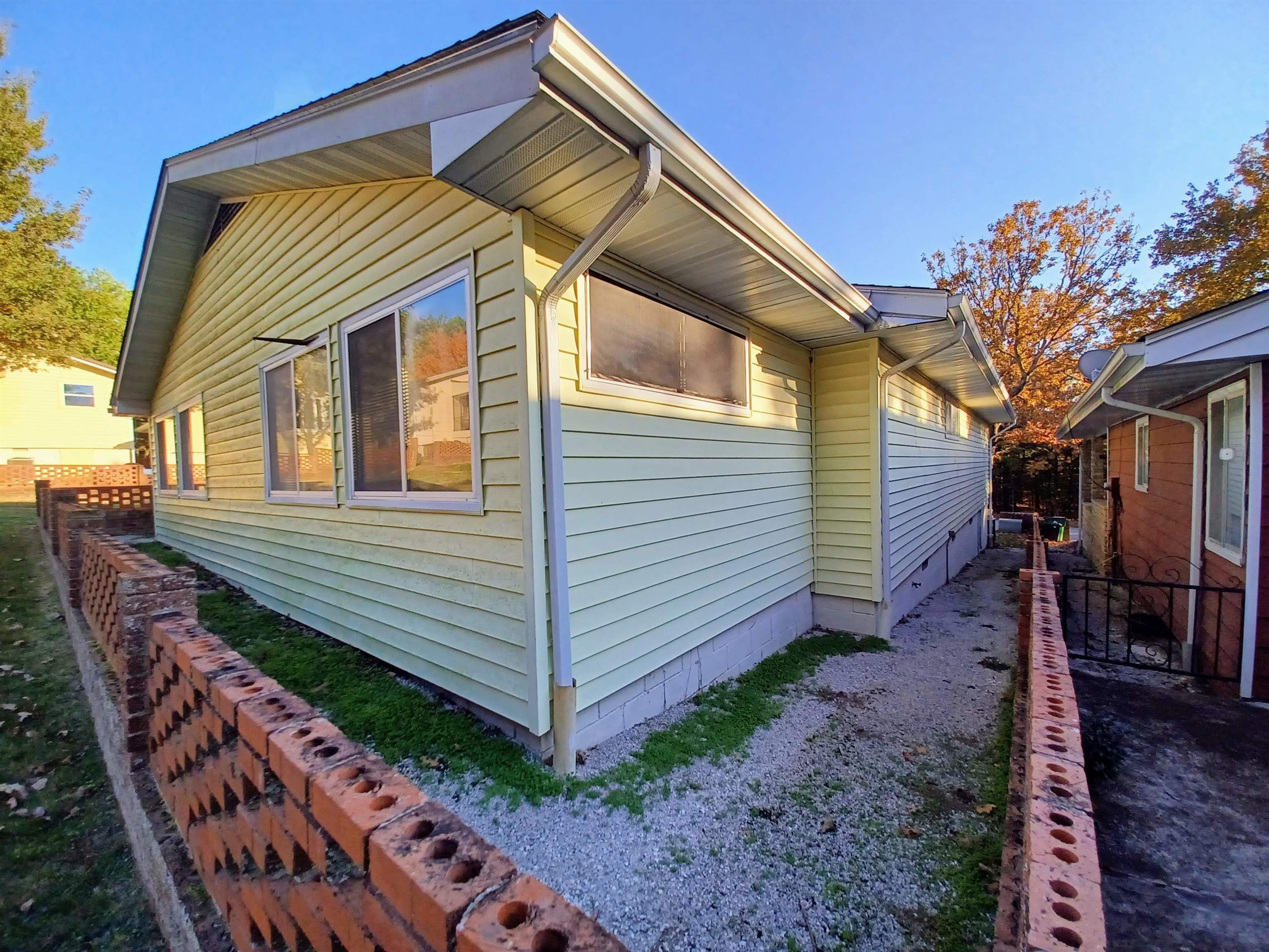 Pioneer Village Manor - Residential